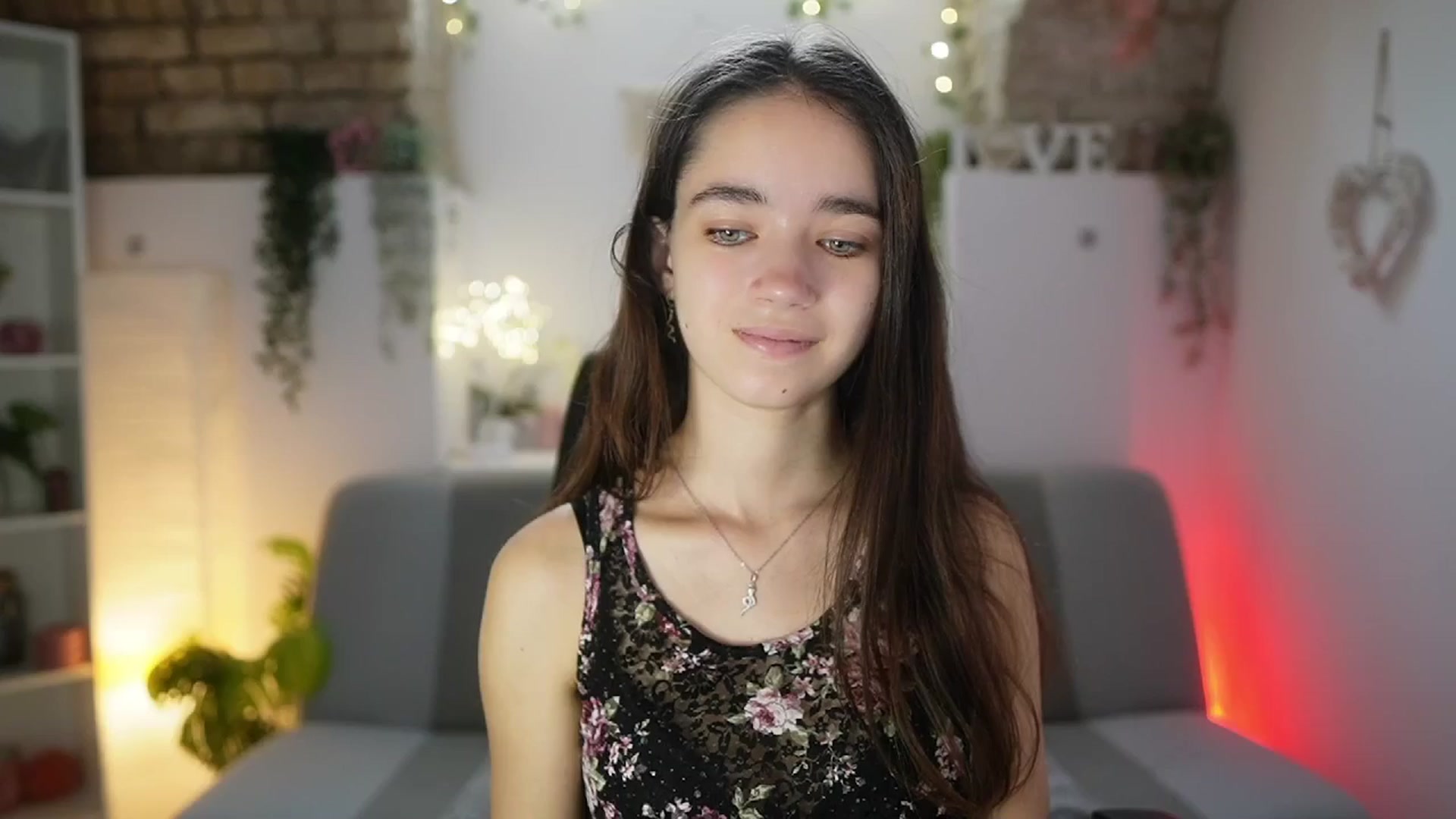 Gallery image thumbnail from Gia_Paige18's myfreecams stream on, 08/15/2025, 07:32 image 10 of 20