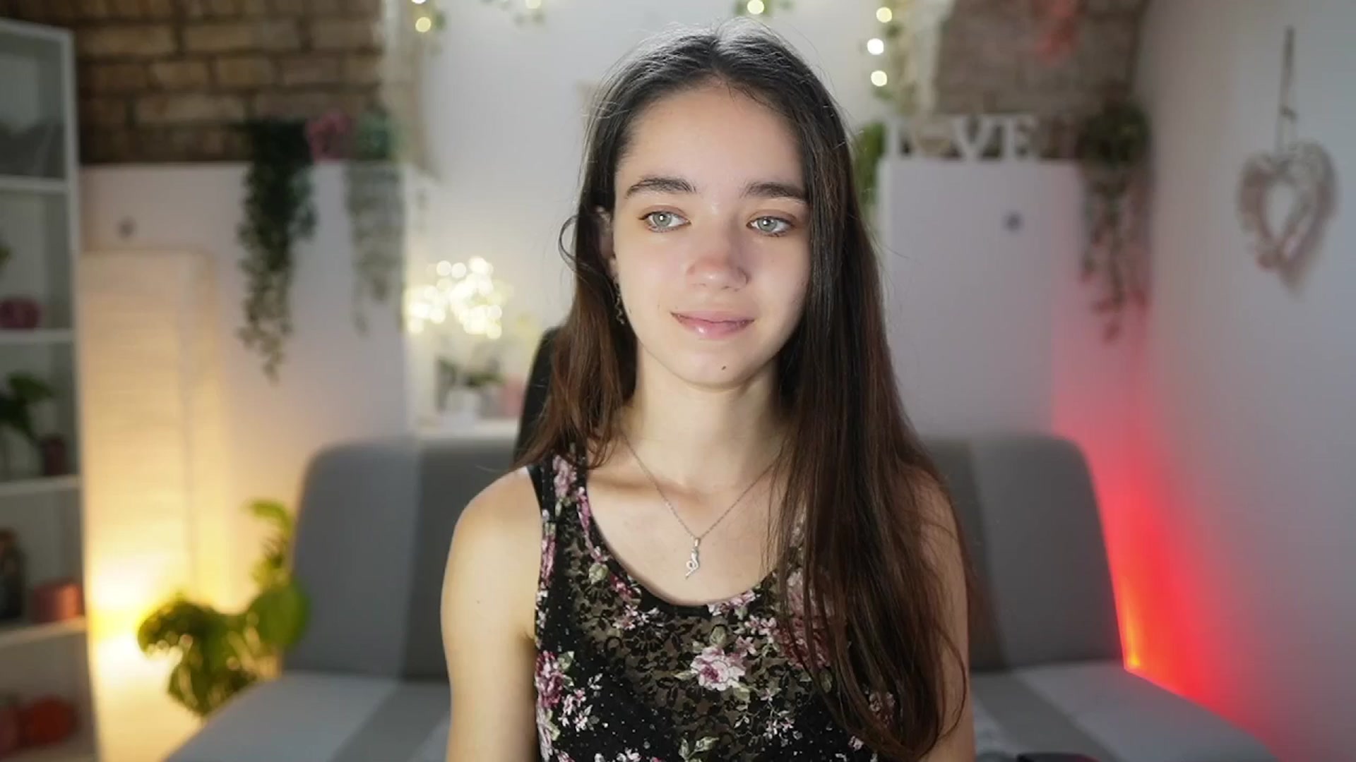 Gallery image thumbnail from Gia_Paige18's myfreecams stream on, 08/15/2025, 07:32 image 8 of 20