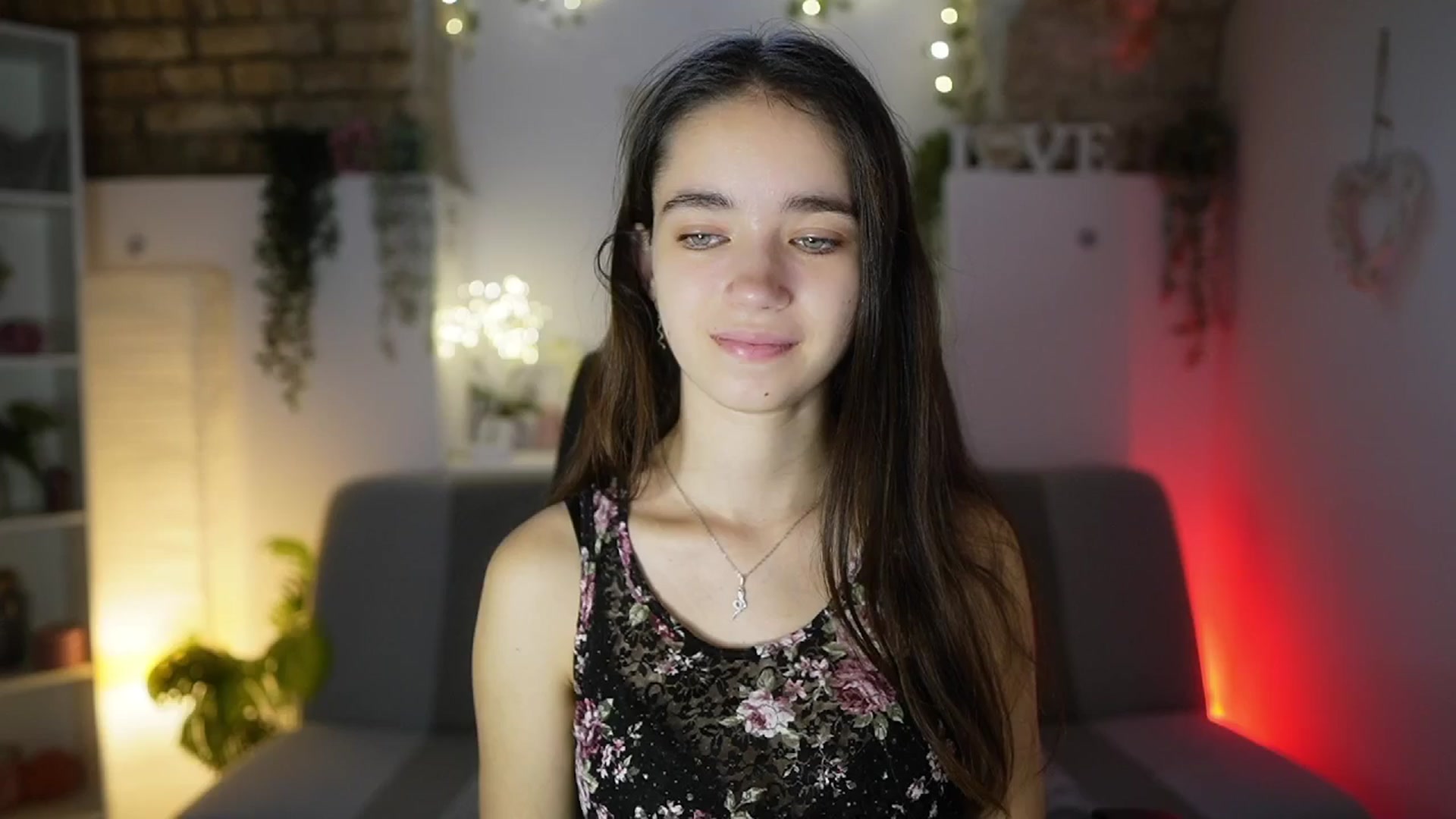Gallery image thumbnail from Gia_Paige18's myfreecams stream on, 08/15/2025, 07:32 image 2 of 20