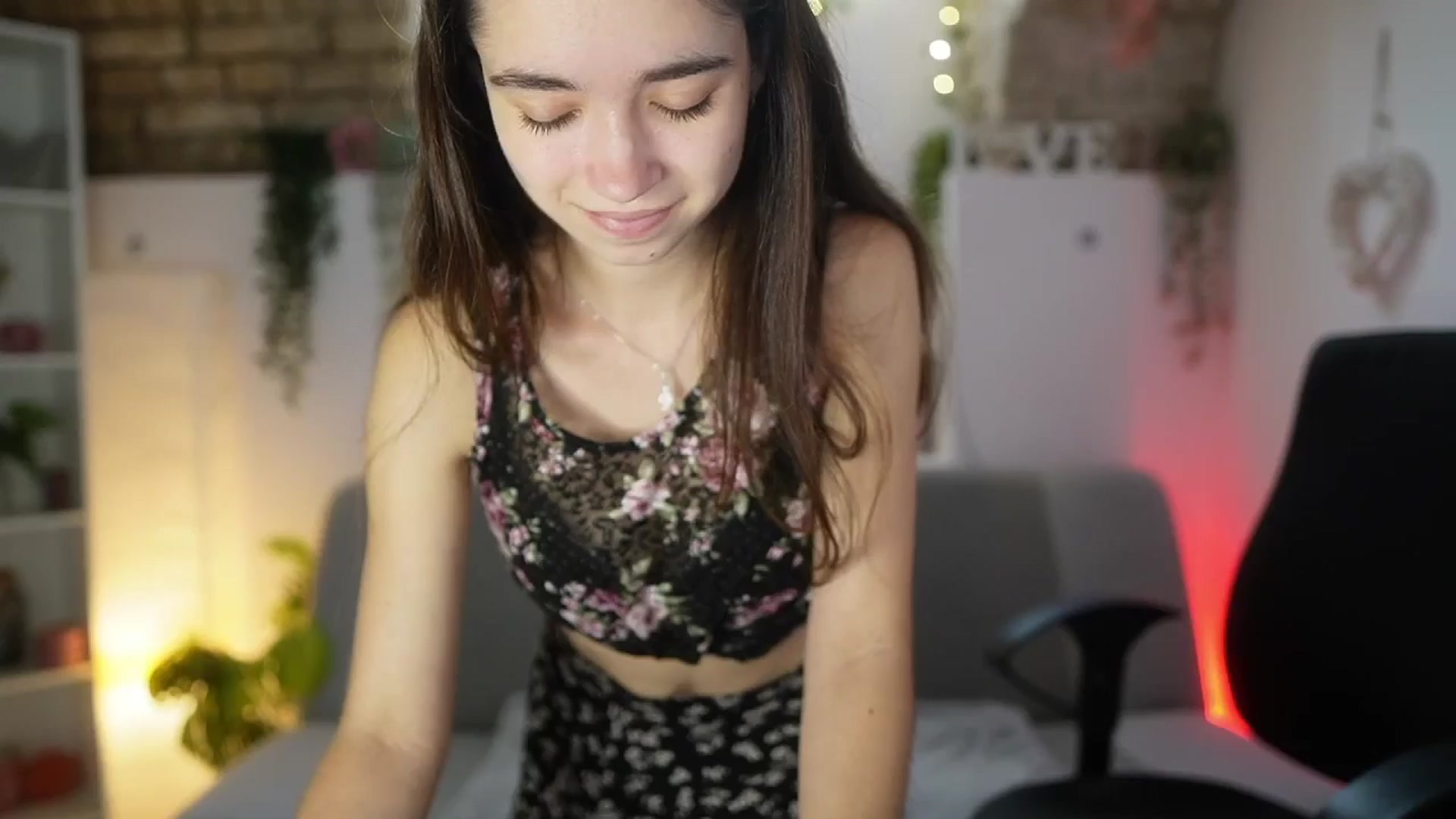 Gallery image thumbnail from Gia_Paige18's myfreecams stream on, 08/15/2025, 07:32 image 17 of 20