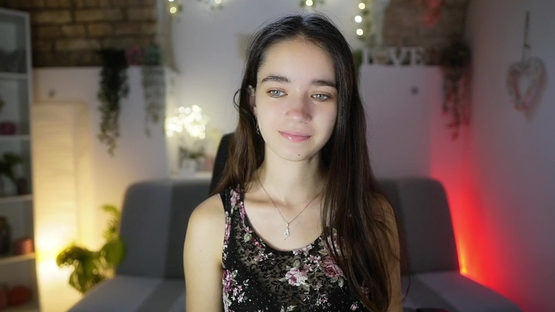 Gallery image thumbnail from Gia_Paige18's myfreecams stream on, 08/15/2025, 07:32 image 4 of 20