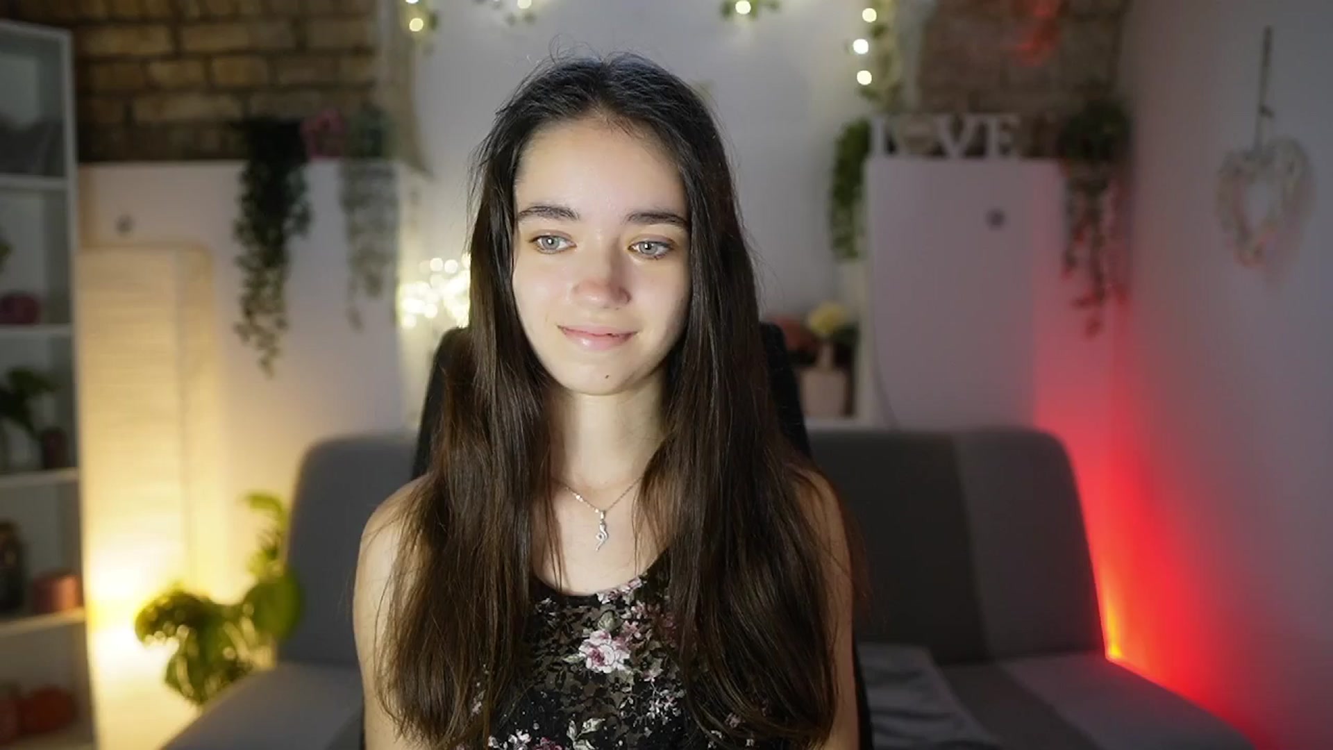 Gallery image thumbnail from Gia_Paige18's myfreecams stream on, 08/15/2025, 10:01 image 6 of 20