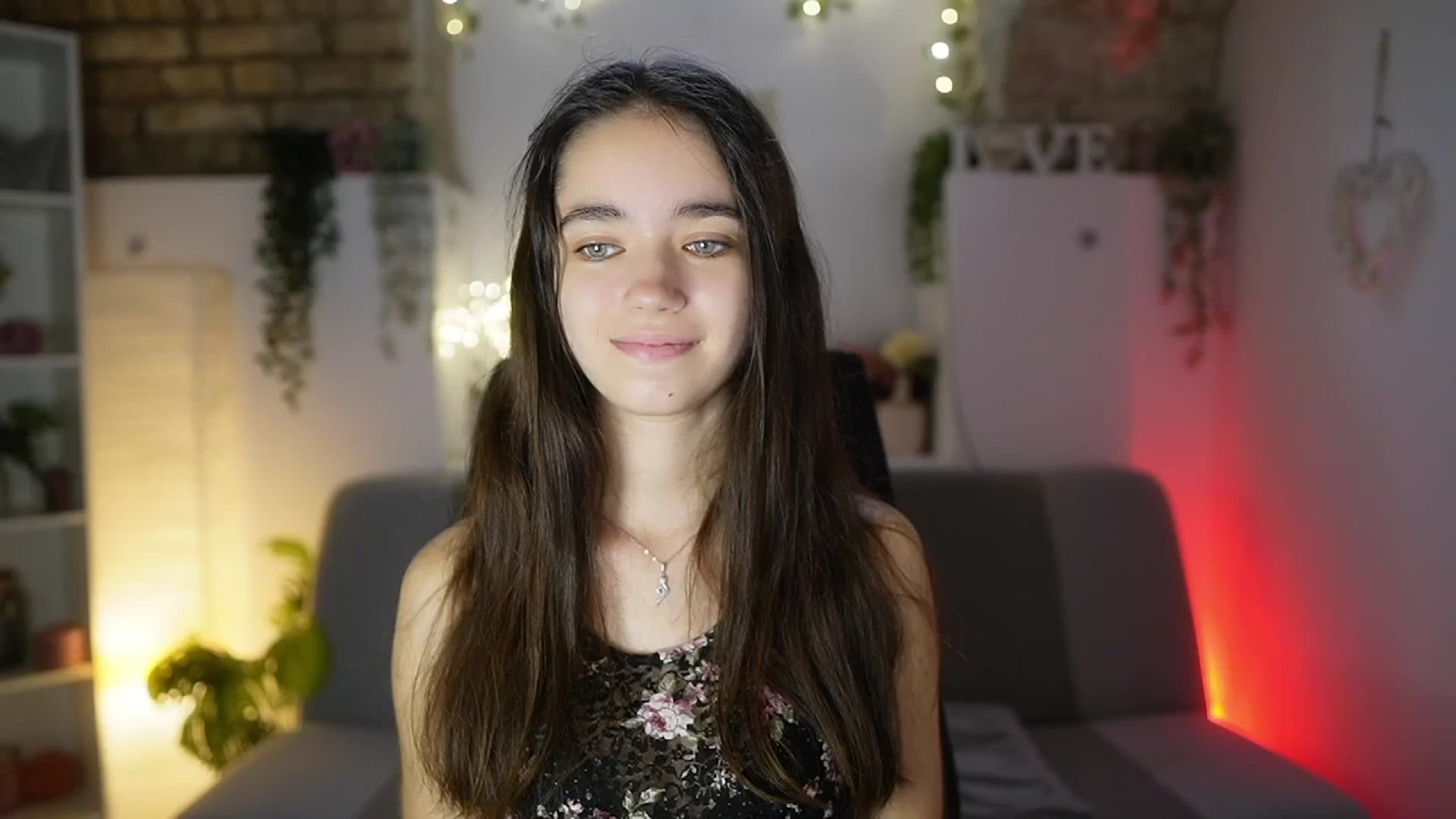 Gallery image thumbnail from Gia_Paige18's myfreecams stream on, 08/15/2025, 10:01 image 16 of 20