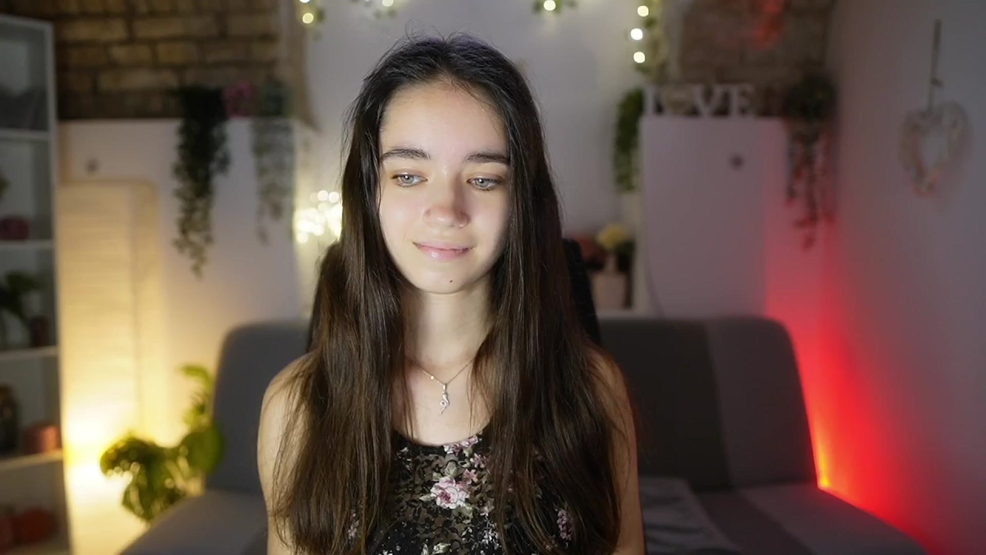 Gallery image thumbnail from Gia_Paige18's myfreecams stream on, 08/15/2025, 10:01 image 13 of 20