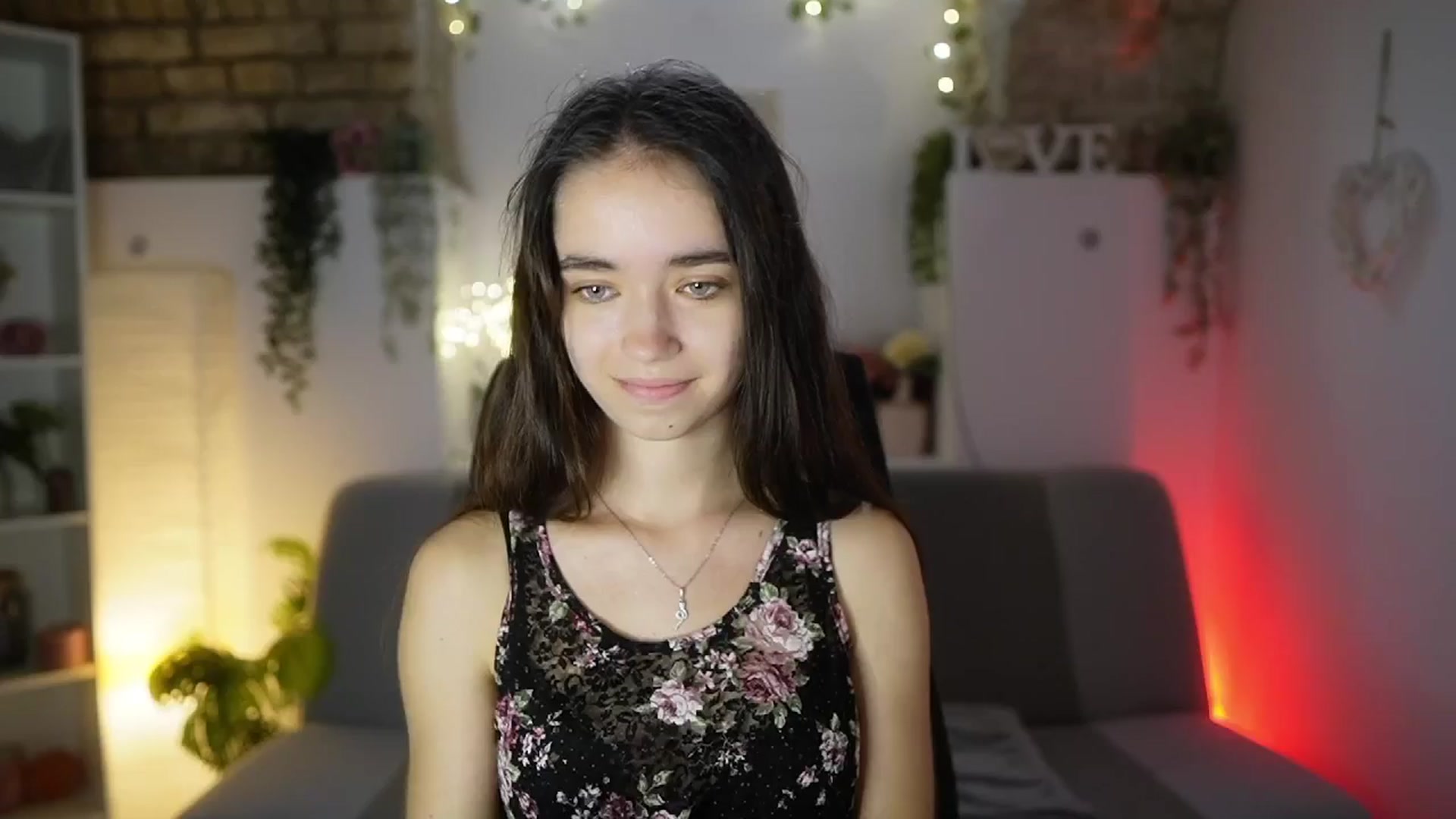 Gallery image thumbnail from Gia_Paige18's myfreecams stream on, 08/15/2025, 11:48 image 4 of 20
