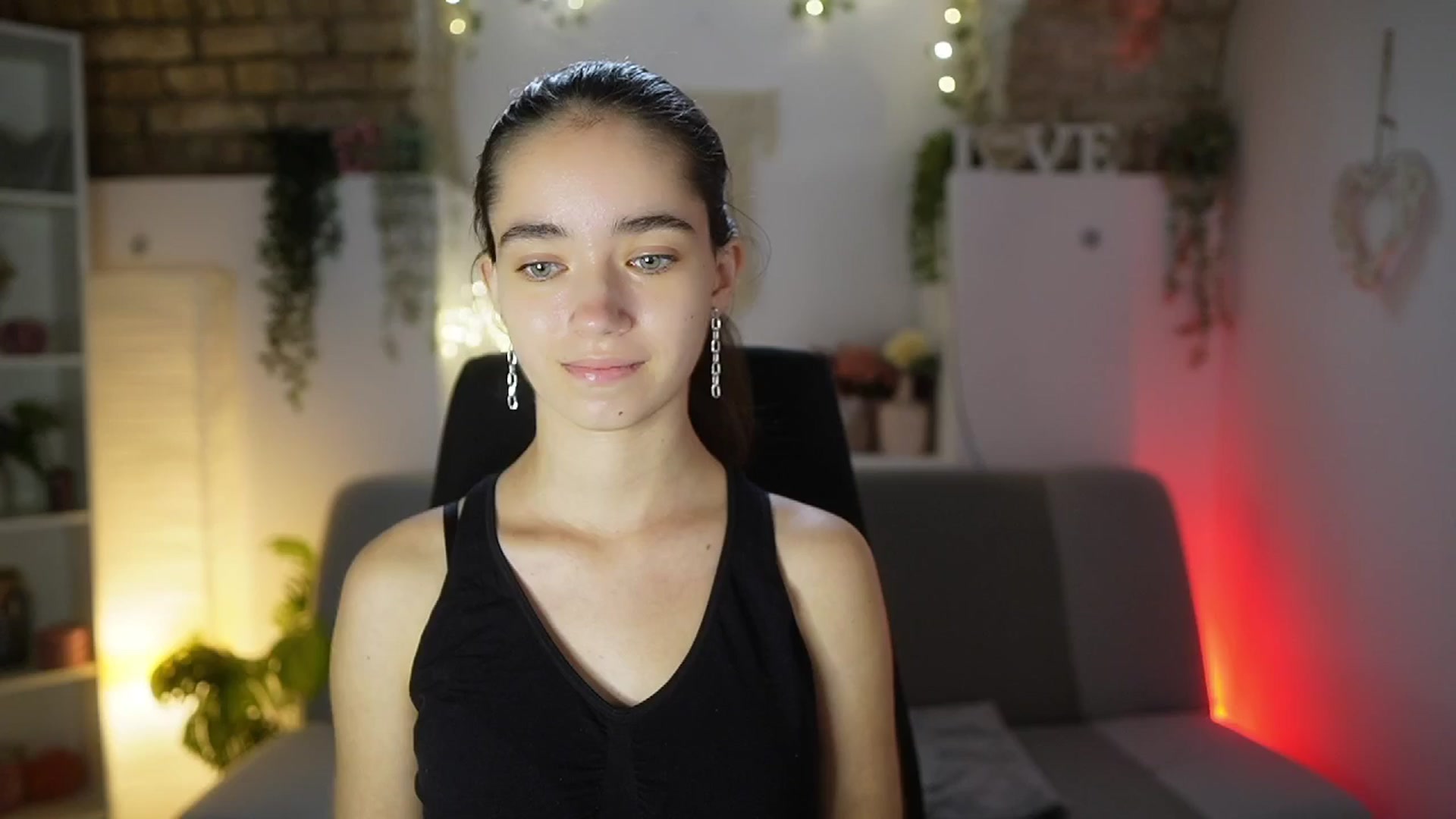 Gallery image thumbnail from Gia_Paige18's myfreecams stream on, 08/17/2025, 12:59 image 7 of 20