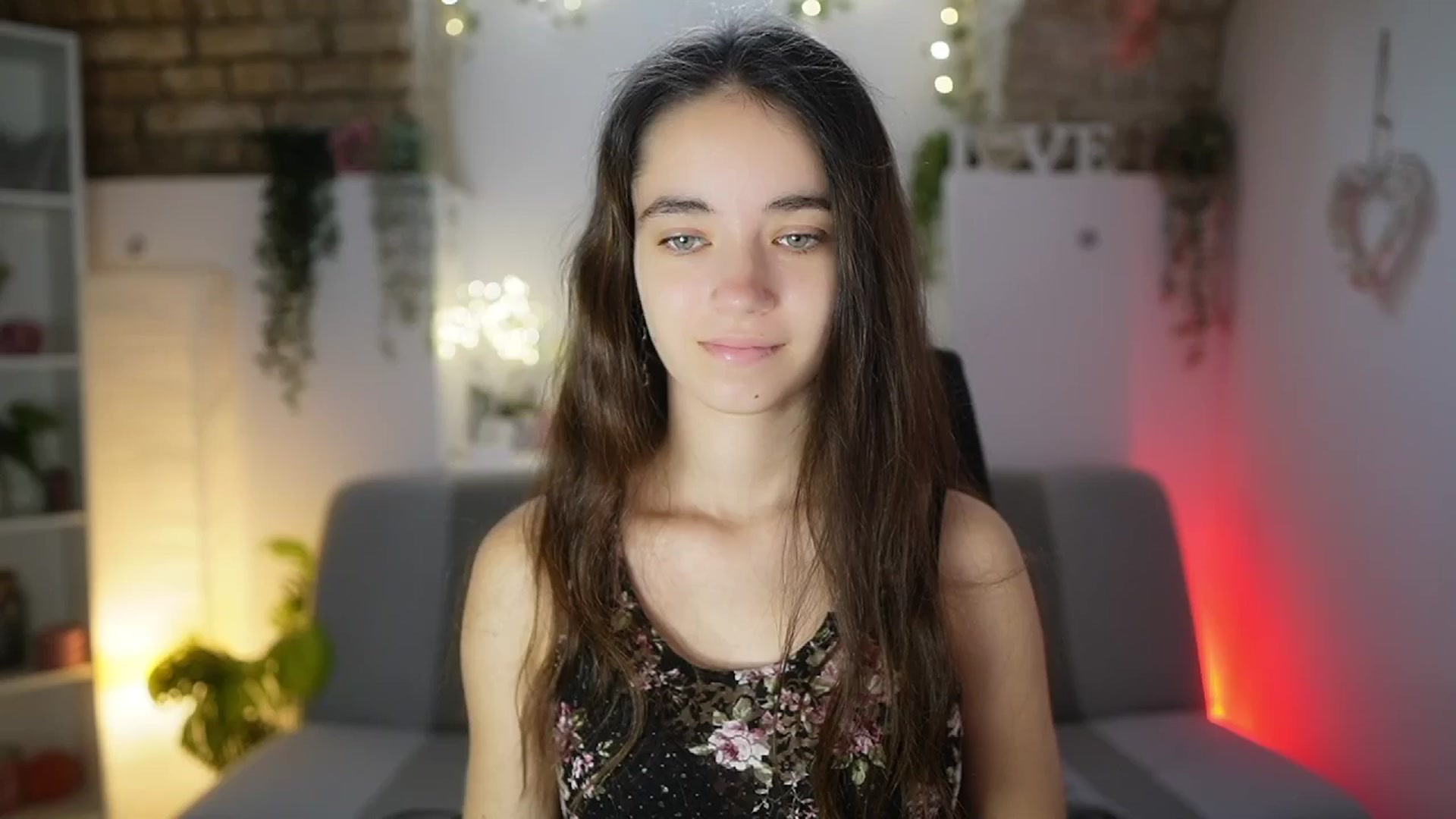 Gallery image thumbnail from Gia_Paige18's myfreecams stream on, 08/18/2025, 08:30 image 9 of 20
