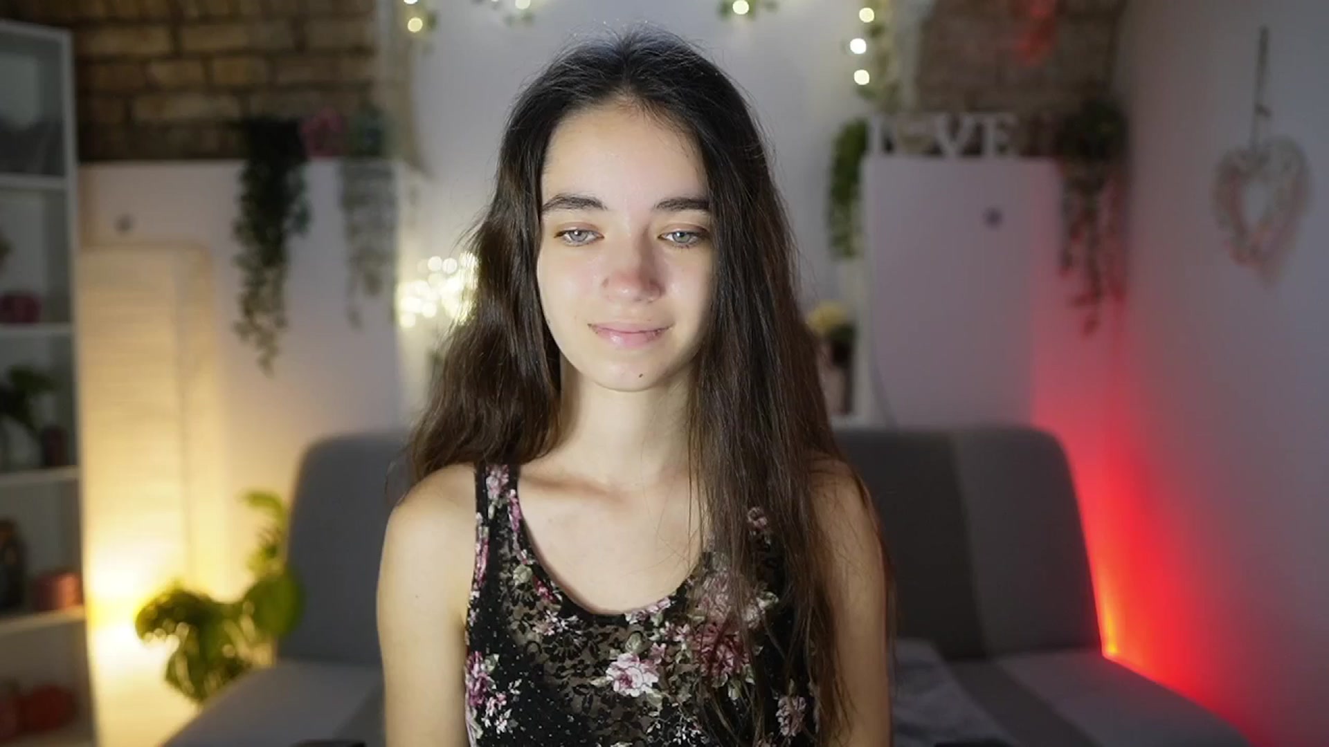 Gallery image thumbnail from Gia_Paige18's myfreecams stream on, 08/18/2025, 12:52 image 1 of 20