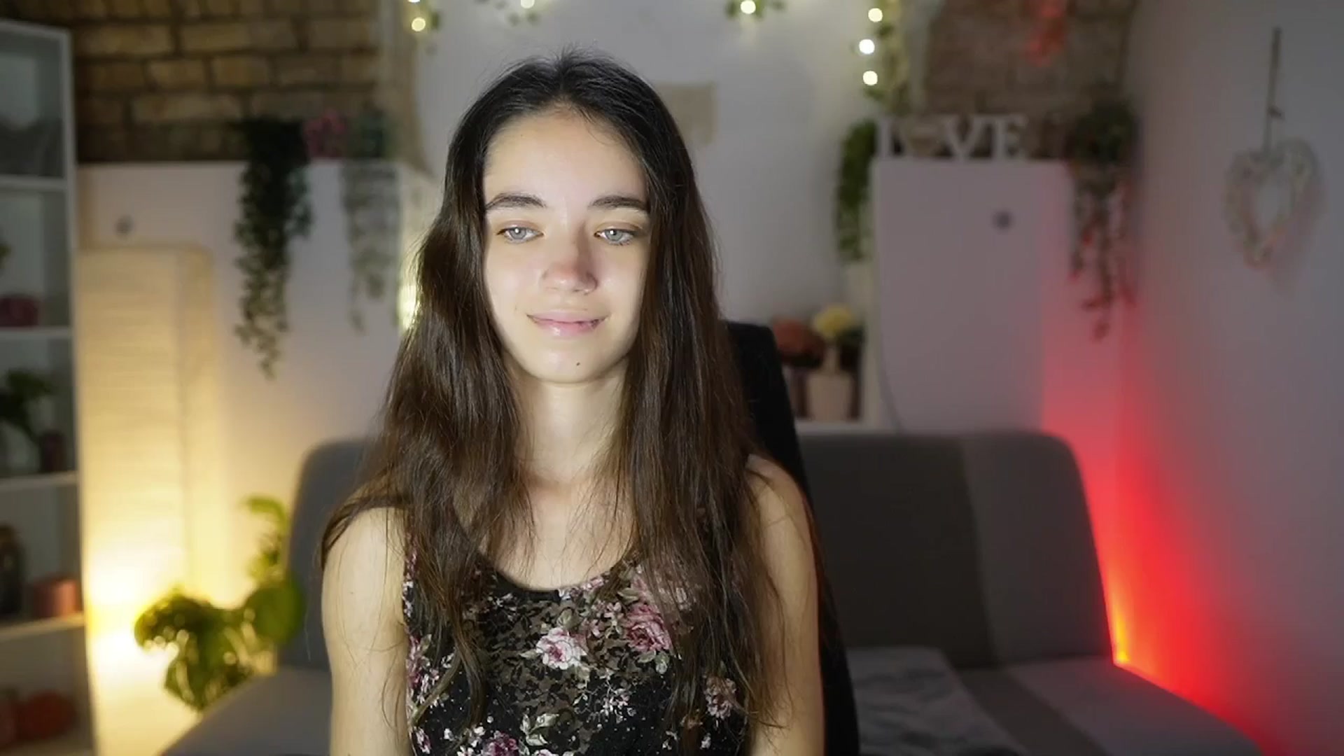 Gallery image thumbnail from Gia_Paige18's myfreecams stream on, 08/18/2025, 12:52 image 9 of 20