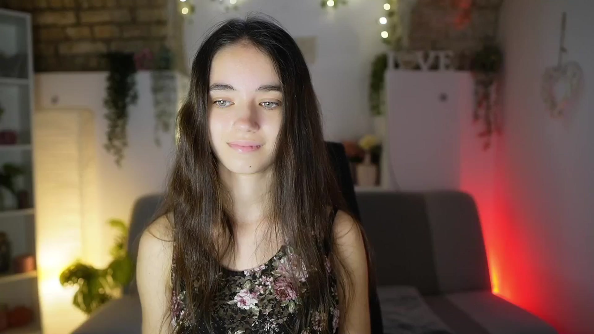 Gallery image thumbnail from Gia_Paige18's myfreecams stream on, 08/18/2025, 12:52 image 18 of 20