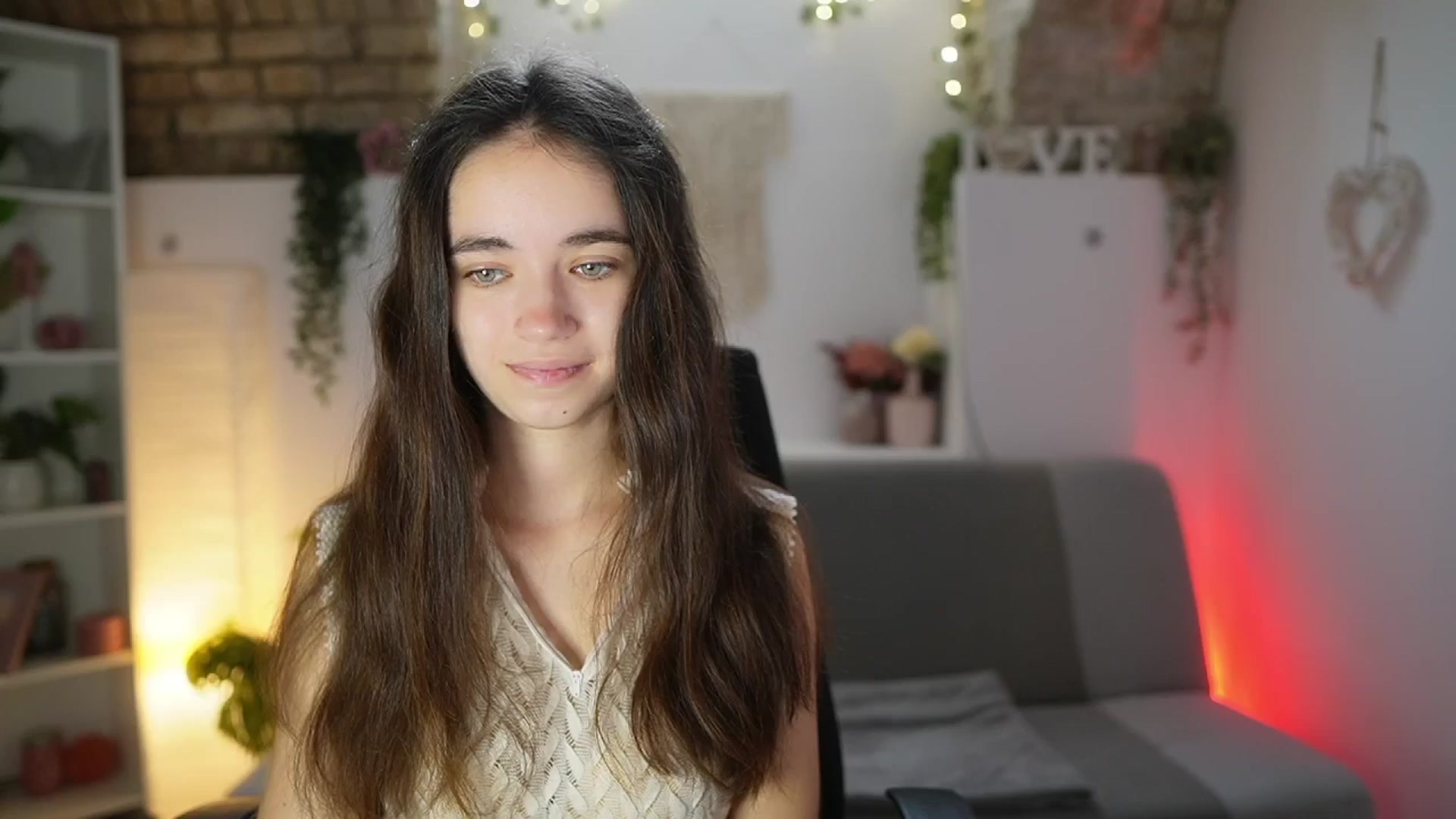 Gallery image thumbnail from Gia_Paige18's myfreecams stream on, 08/20/2025, 08:49 image 4 of 20