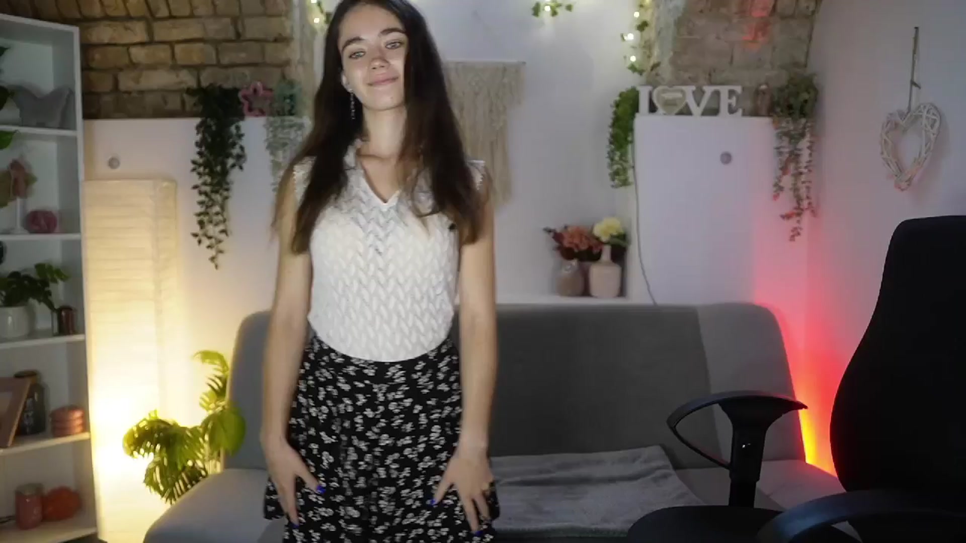 Gallery image thumbnail from Gia_Paige18's myfreecams stream on, 08/20/2025, 09:54 image 1 of 20
