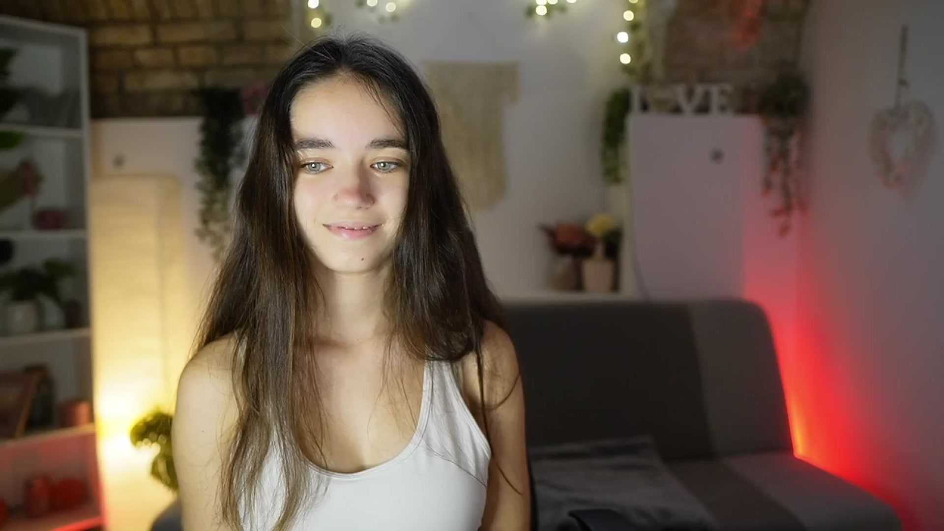 Gallery image thumbnail from Gia_Paige18's myfreecams stream on, 08/21/2025, 09:51 image 17 of 20