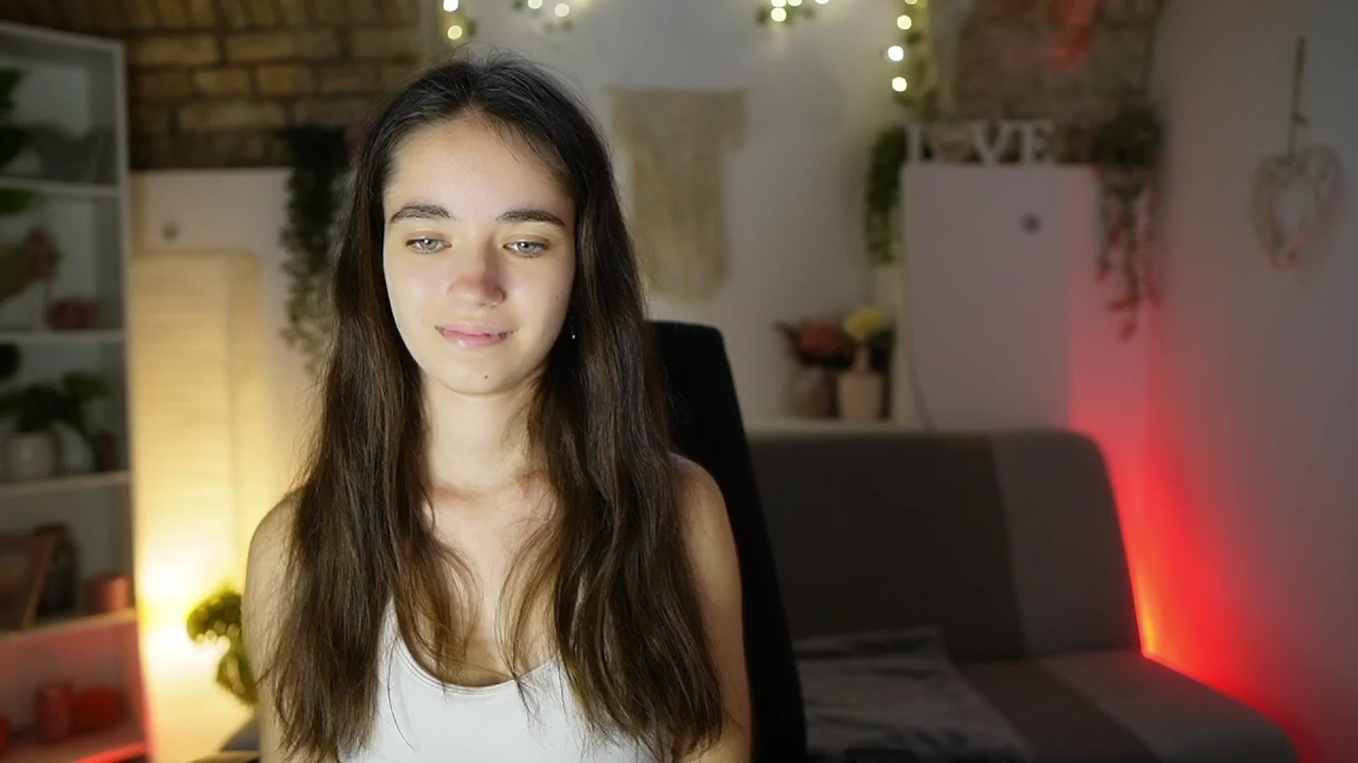 Gallery image thumbnail from Gia_Paige18's myfreecams stream on, 08/21/2025, 11:33 image 19 of 20