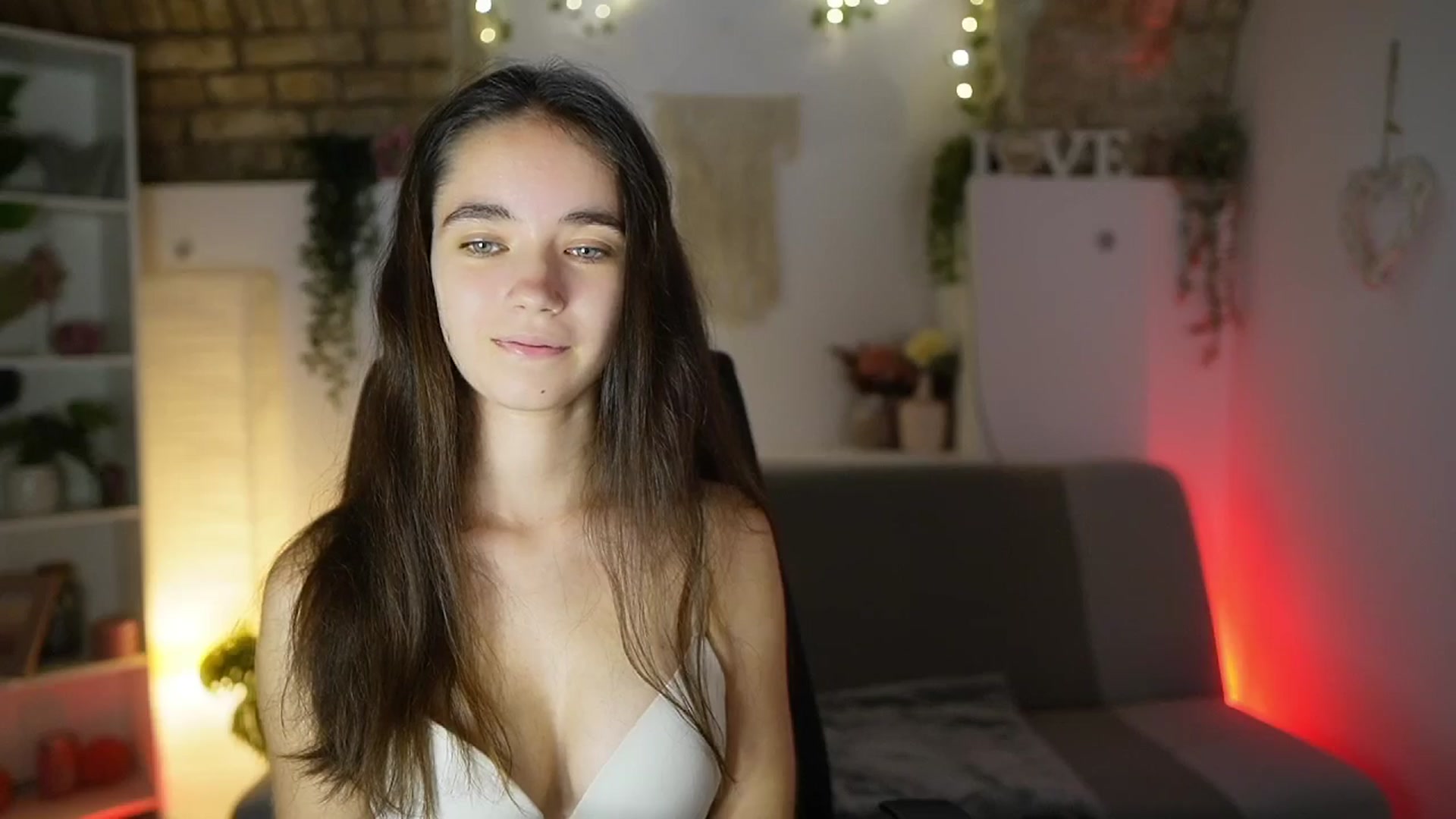 Gallery image thumbnail from Gia_Paige18's myfreecams stream on, 08/21/2025, 12:51 image 17 of 20