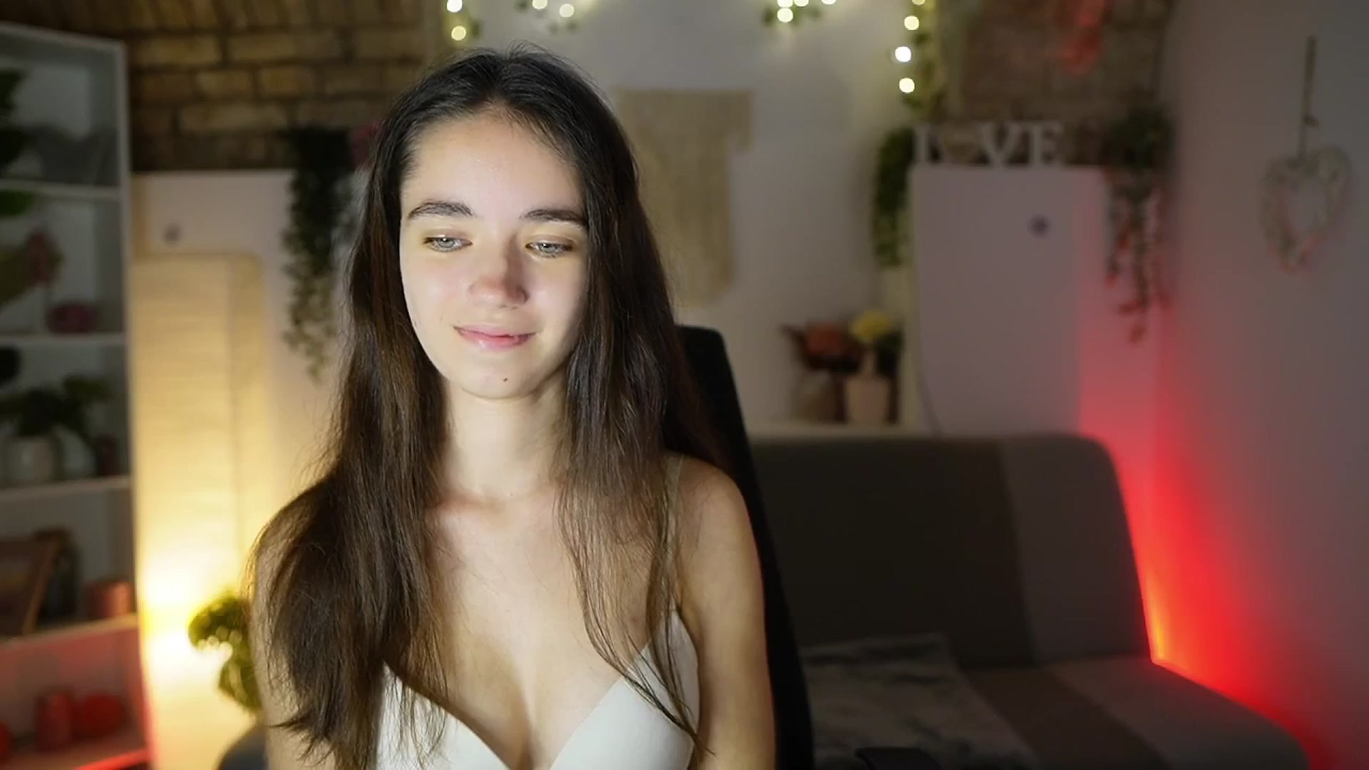 Gallery image thumbnail from Gia_Paige18's myfreecams stream on, 08/21/2025, 12:51 image 9 of 20