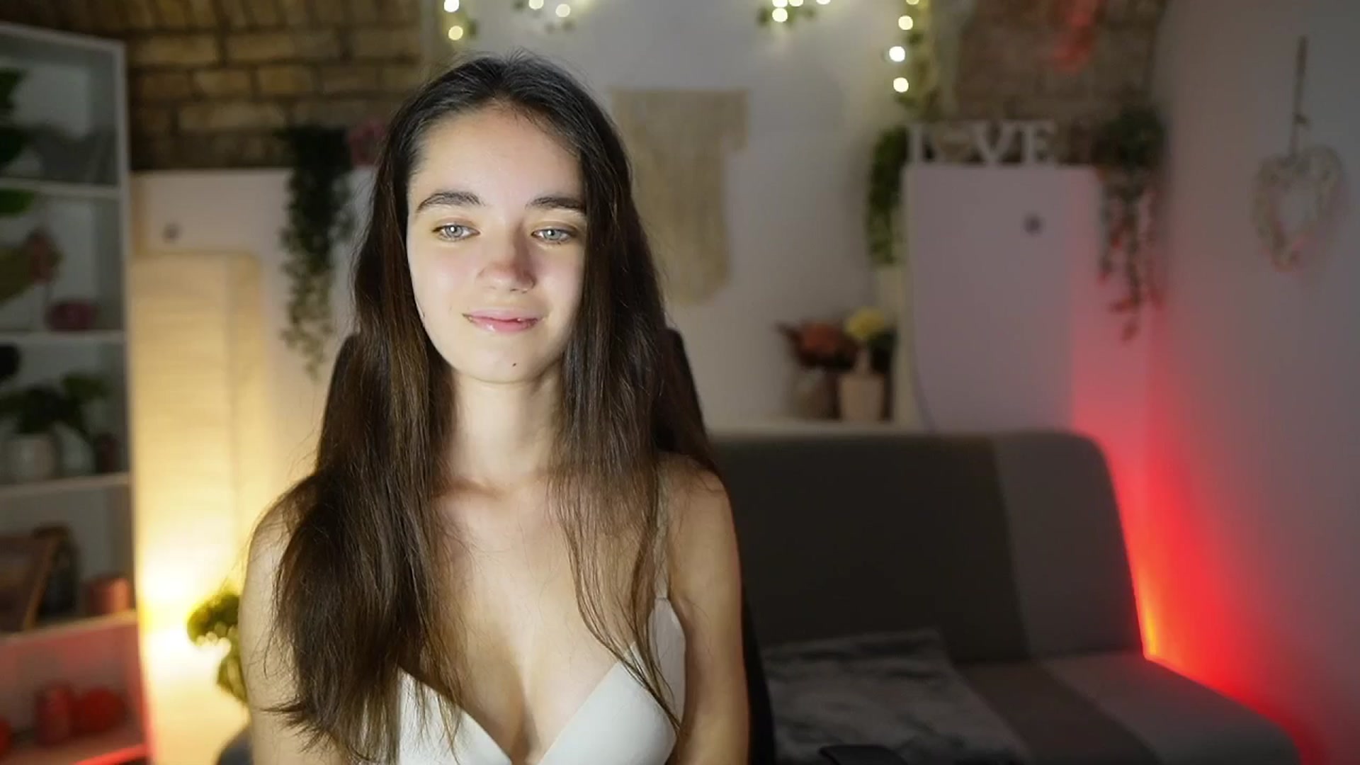 Gallery image thumbnail from Gia_Paige18's myfreecams stream on, 08/21/2025, 12:51 image 16 of 20