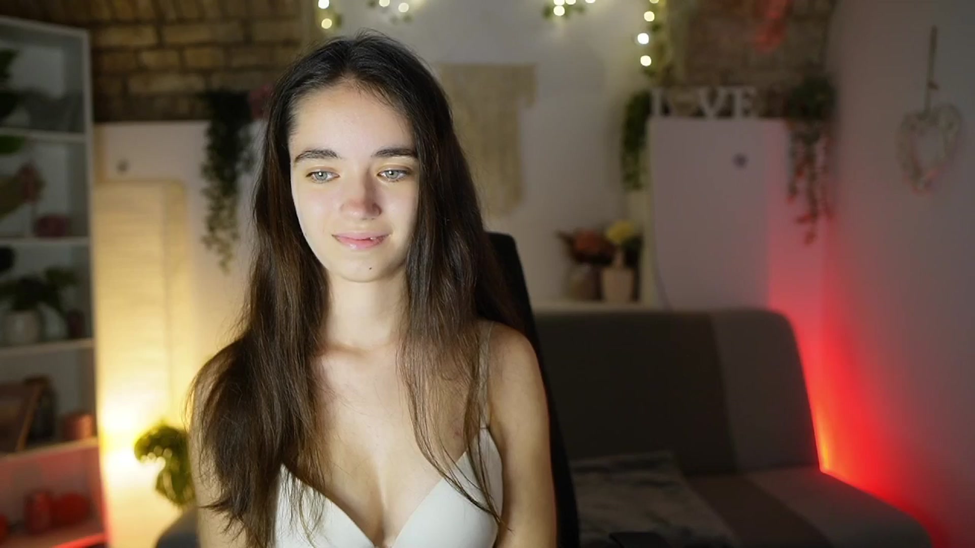 Gallery image thumbnail from Gia_Paige18's myfreecams stream on, 08/21/2025, 12:51 image 10 of 20