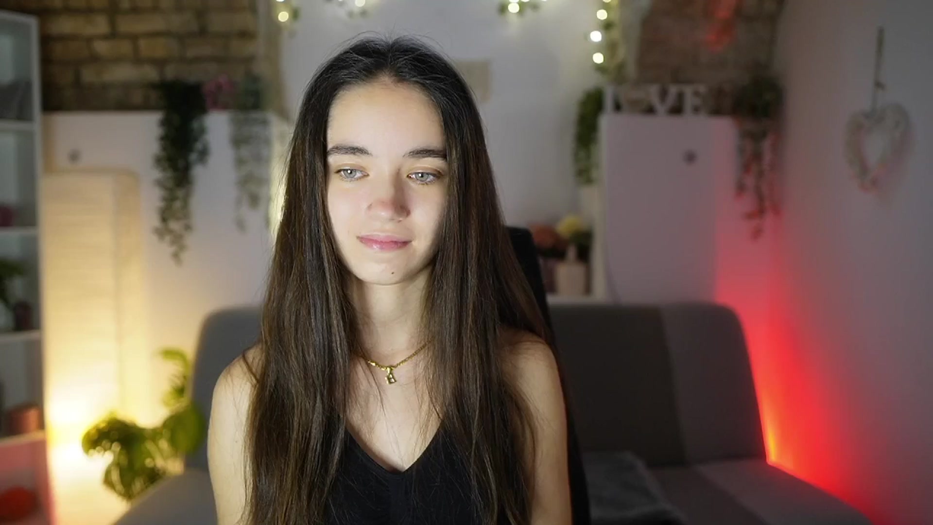 Gallery image thumbnail from Gia_Paige18's myfreecams stream on, 08/25/2025, 13:05 image 17 of 20