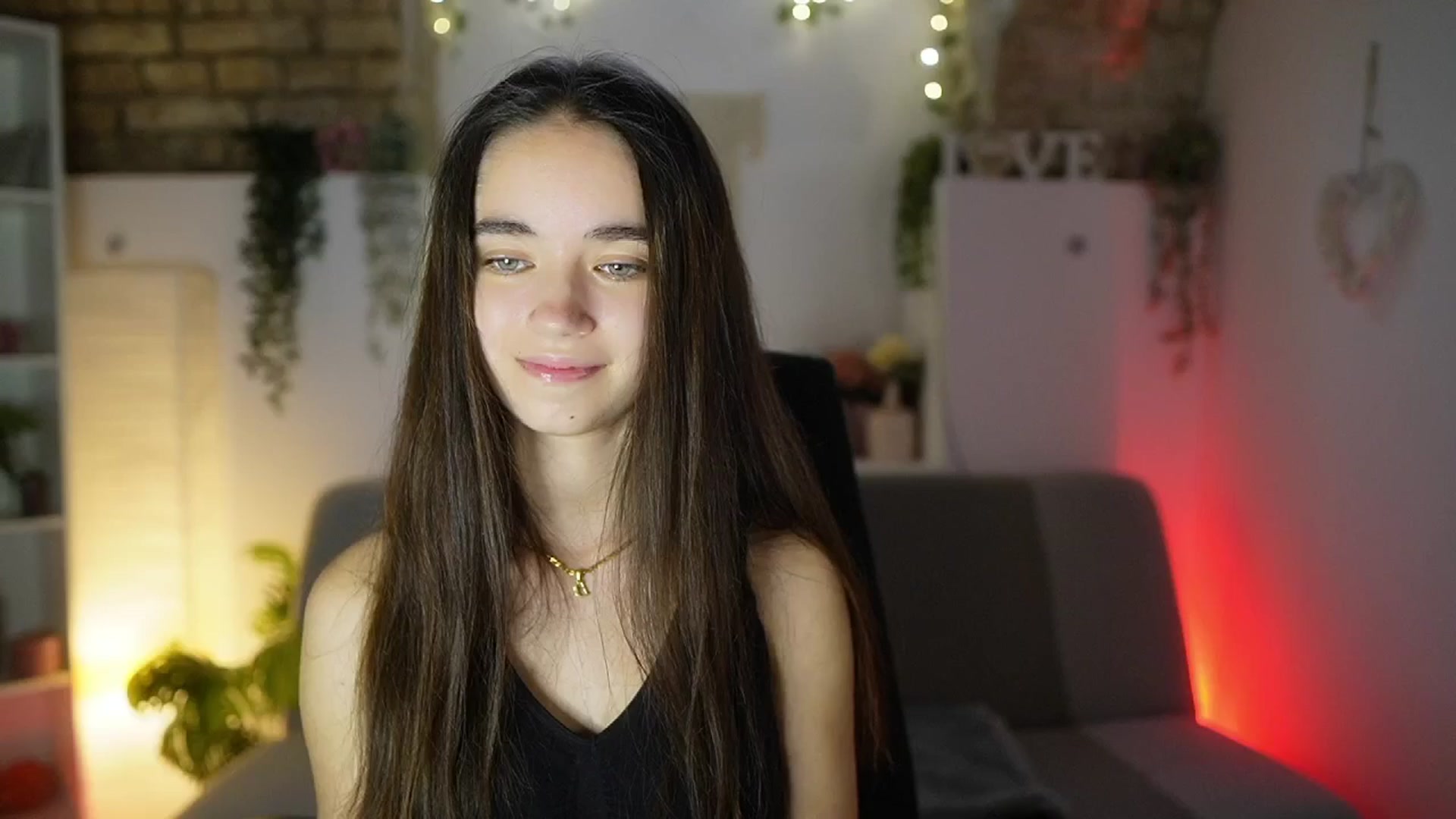 Gallery image thumbnail from Gia_Paige18's myfreecams stream on, 08/25/2025, 13:05 image 20 of 20