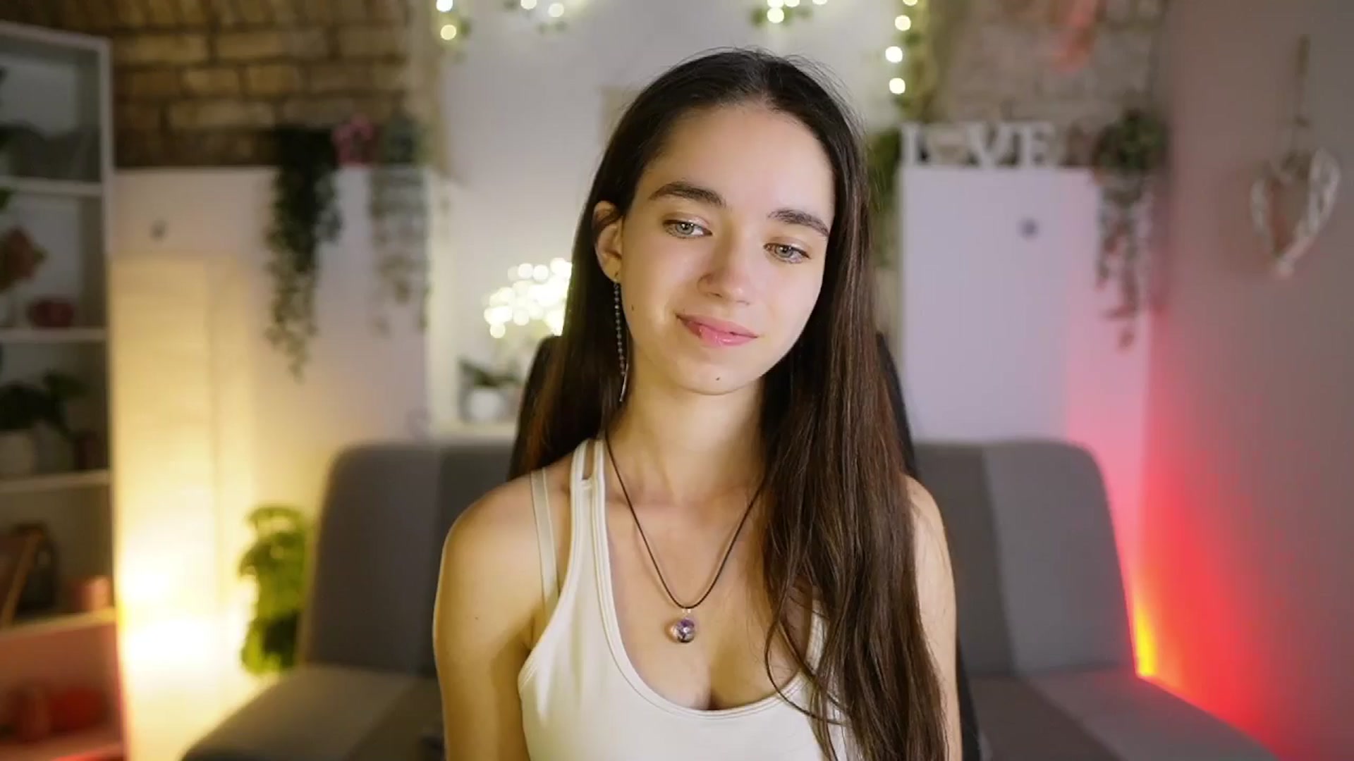 Gallery image thumbnail from Gia_Paige18's myfreecams stream on, 08/26/2025, 18:34 image 1 of 20