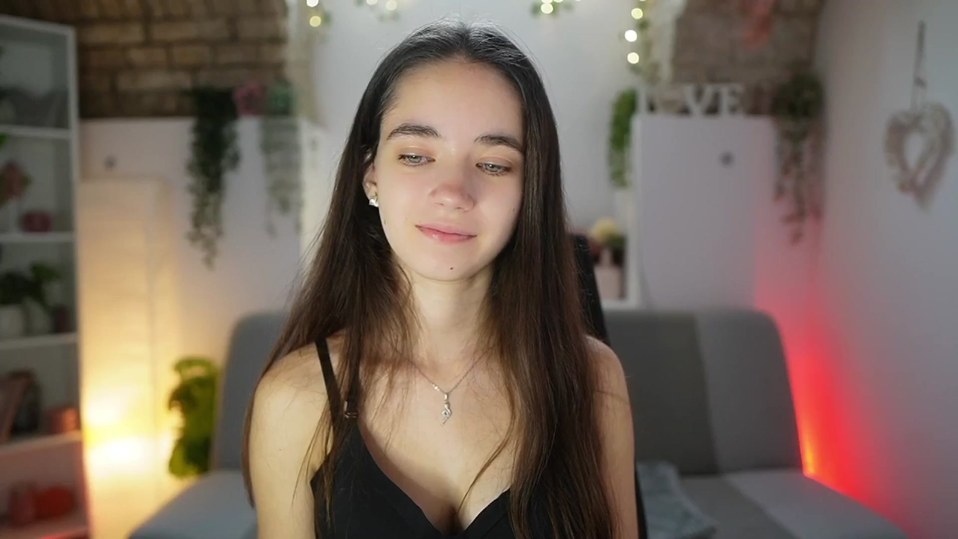 Gallery image thumbnail from Gia_Paige18's myfreecams stream on, 08/27/2025, 08:22 image 5 of 20