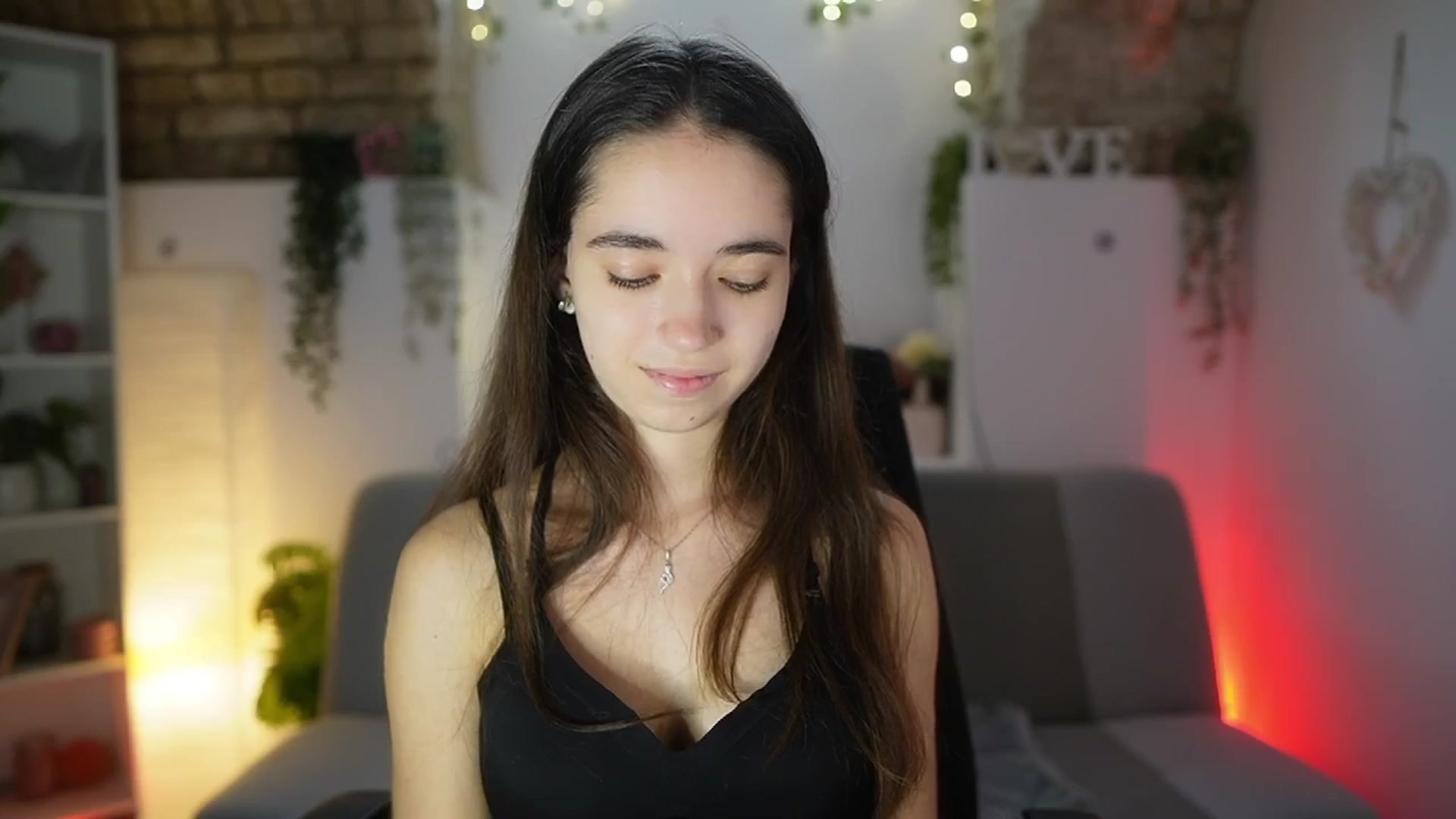 Gallery image thumbnail from Gia_Paige18's myfreecams stream on, 08/27/2025, 08:22 image 18 of 20
