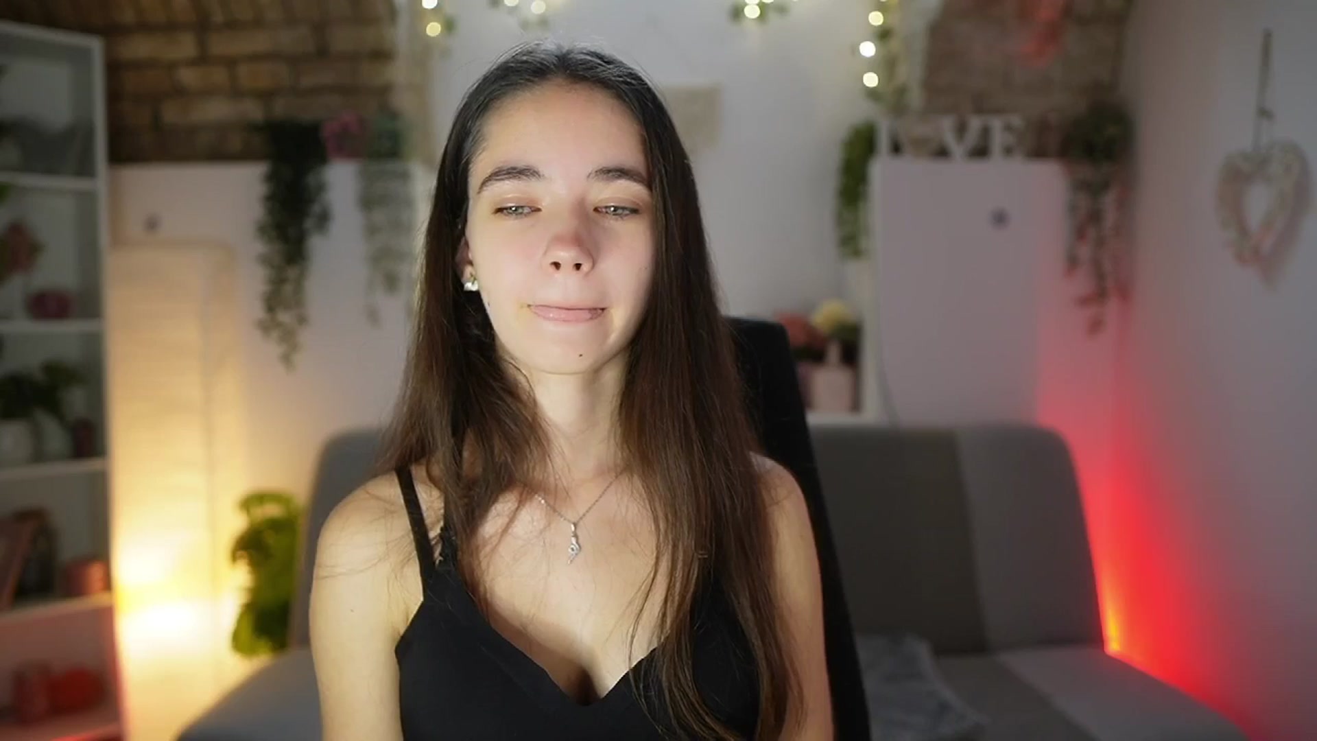 Gallery image thumbnail from Gia_Paige18's myfreecams stream on, 08/27/2025, 08:22 image 16 of 20