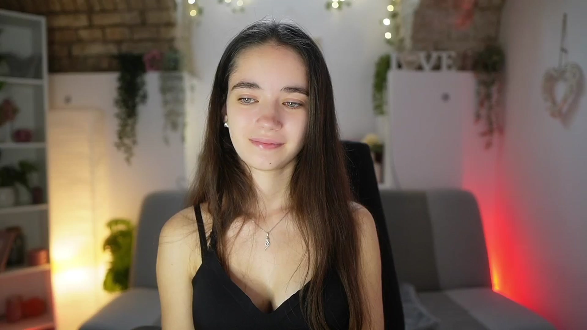 Gallery image thumbnail from Gia_Paige18's myfreecams stream on, 08/27/2025, 08:22 image 12 of 20