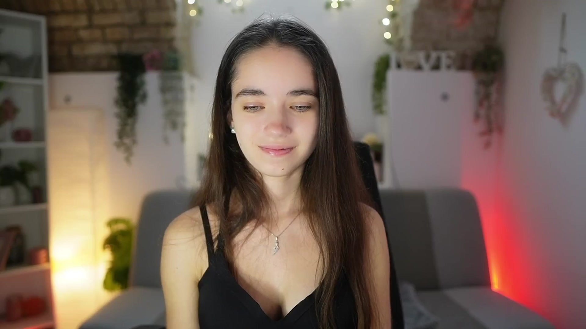 Gallery image thumbnail from Gia_Paige18's myfreecams stream on, 08/27/2025, 08:22 image 11 of 20