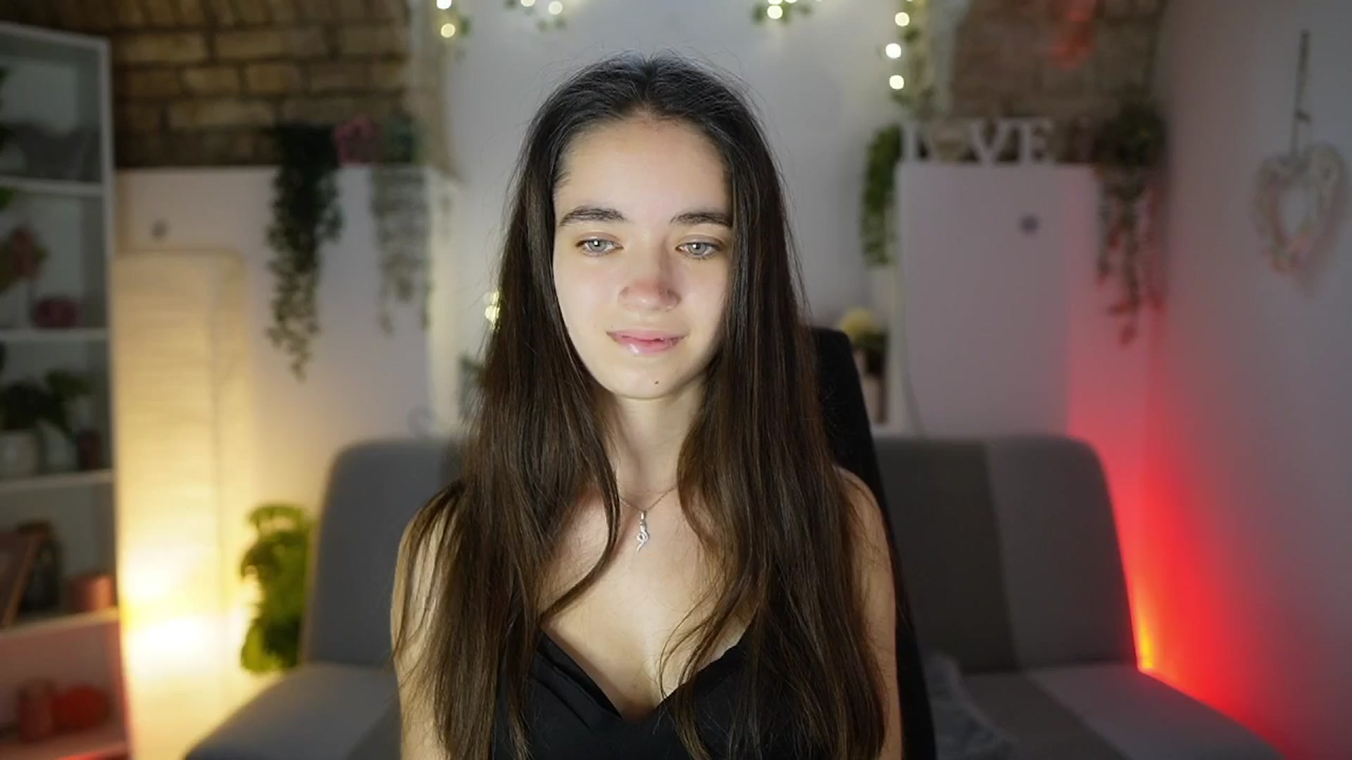 Gallery image thumbnail from Gia_Paige18's myfreecams stream on, 08/27/2025, 11:27 image 2 of 20