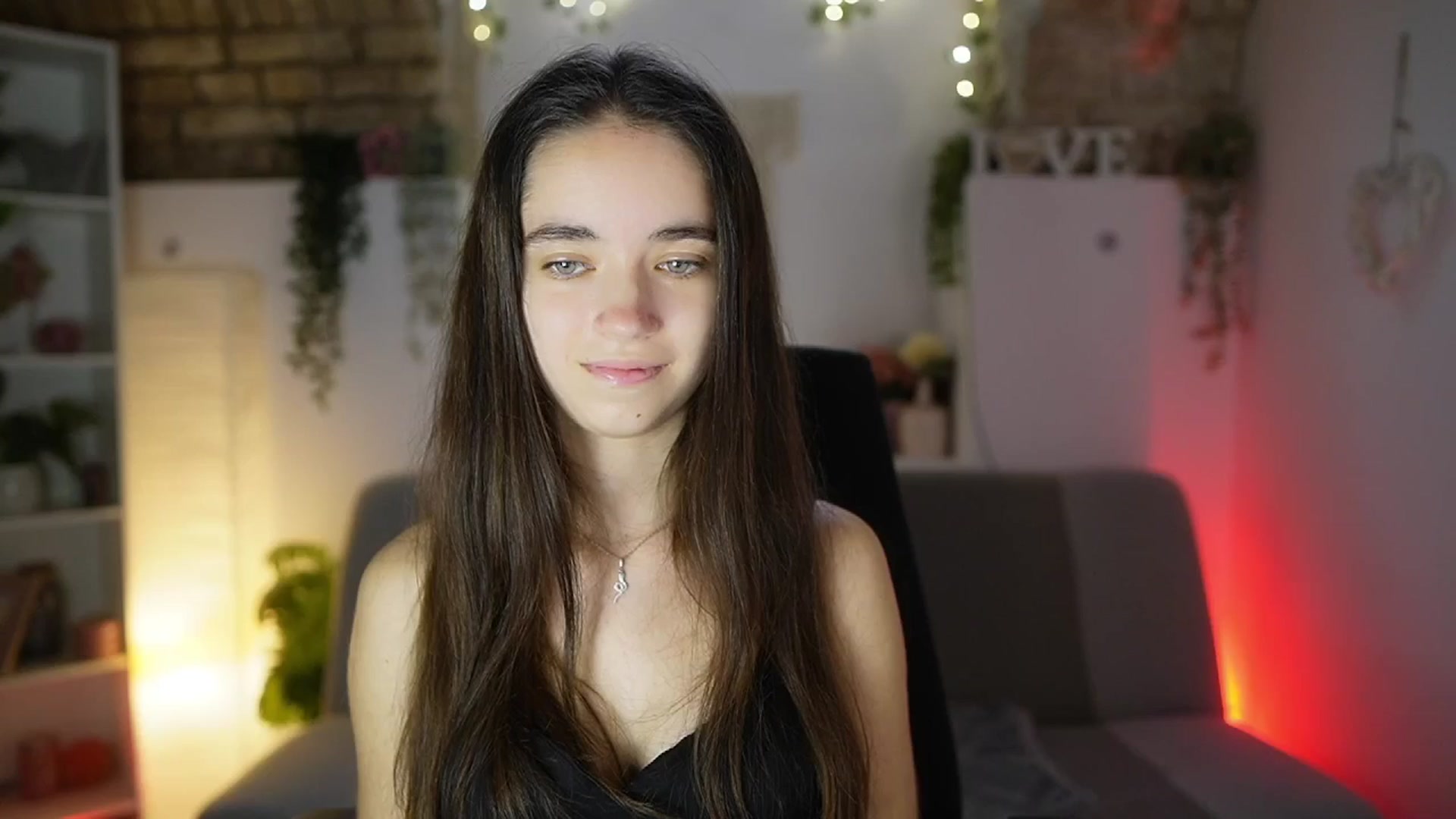Gallery image thumbnail from Gia_Paige18's myfreecams stream on, 08/27/2025, 11:27 image 12 of 20
