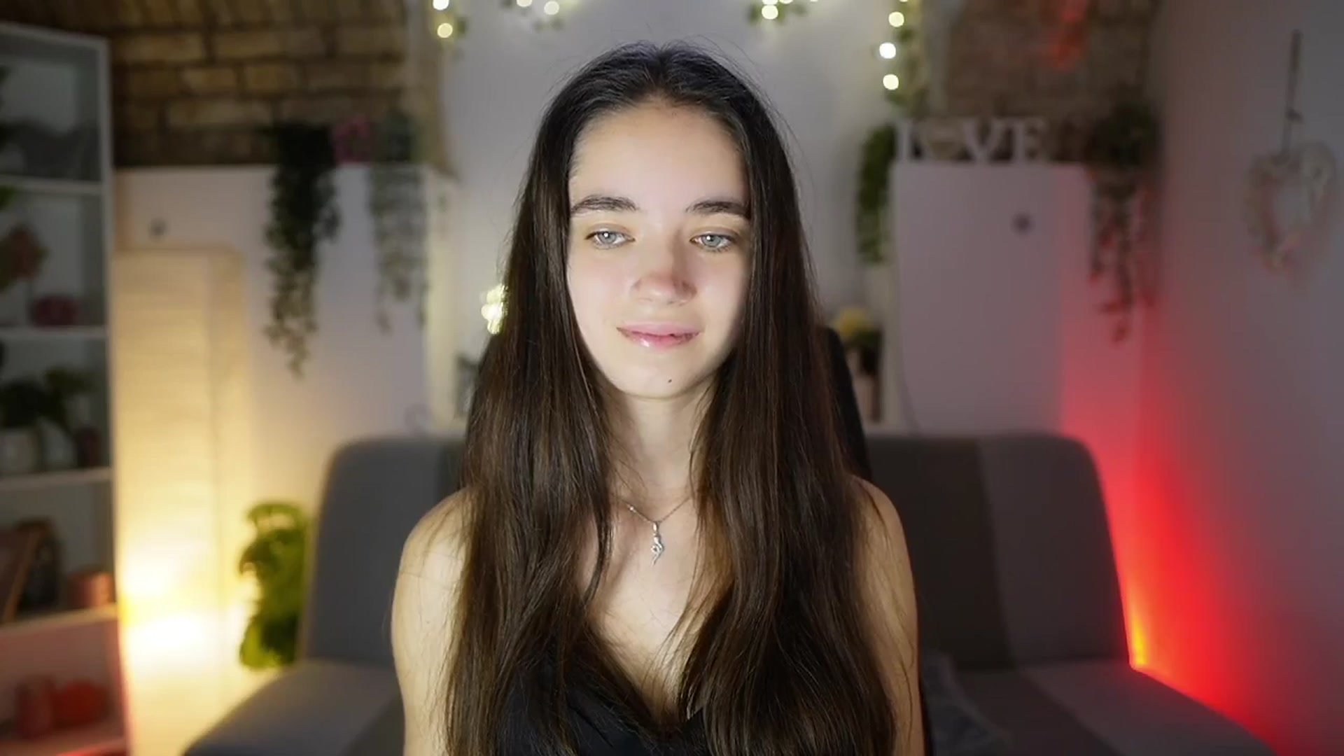 Gallery image thumbnail from Gia_Paige18's myfreecams stream on, 08/27/2025, 11:27 image 8 of 20