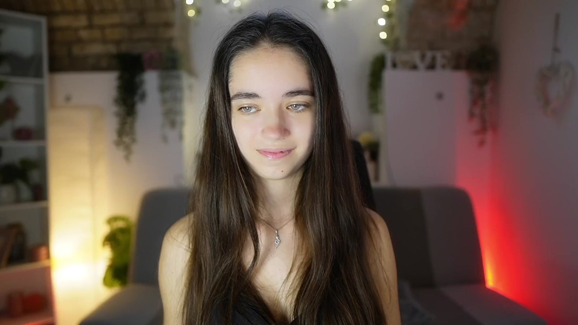Gallery image thumbnail from Gia_Paige18's myfreecams stream on, 08/27/2025, 11:27 image 7 of 20