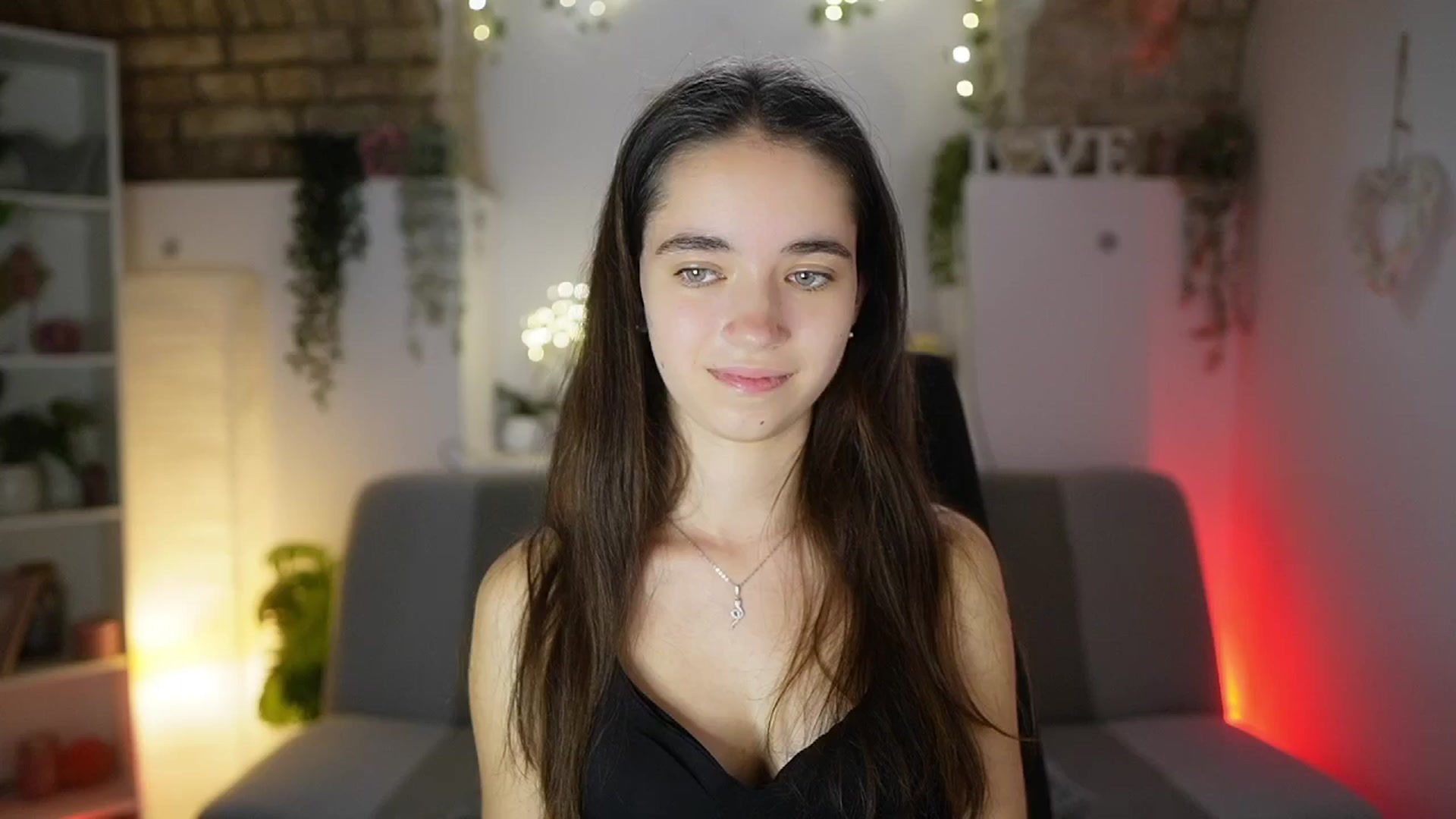 Gallery image thumbnail from Gia_Paige18's myfreecams stream on, 08/27/2025, 12:00 image 18 of 20