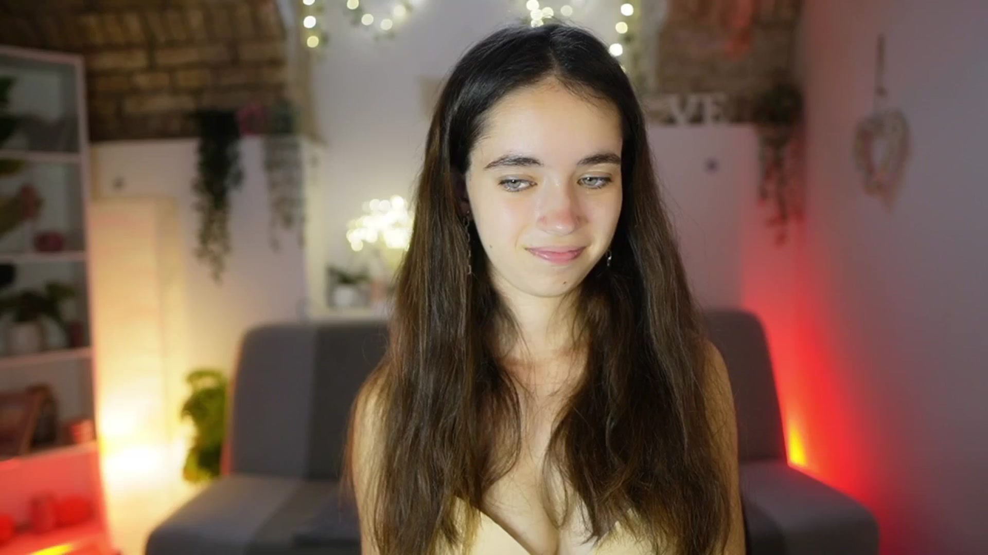 Gallery image thumbnail from Gia_Paige18's myfreecams stream on, 08/30/2025, 10:13 image 14 of 20
