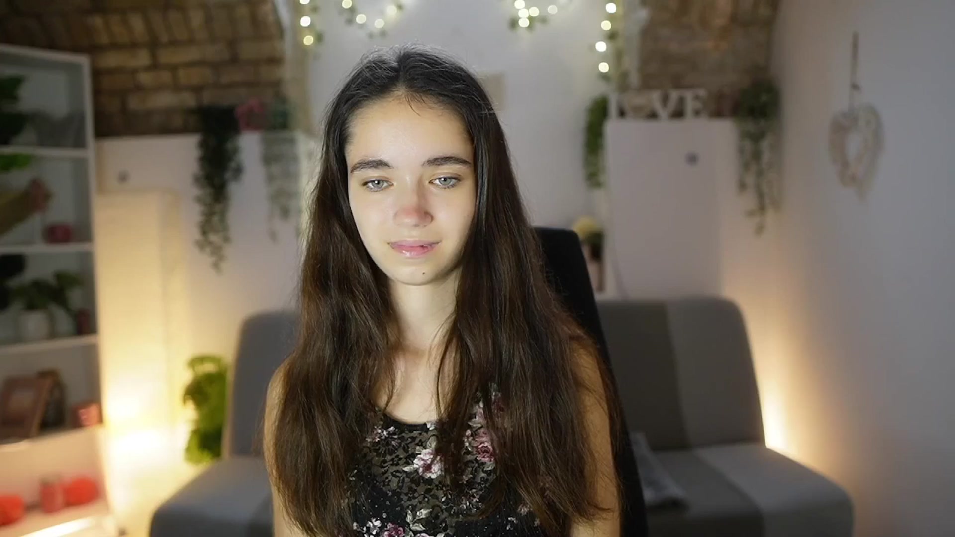Gallery image thumbnail from Gia_Paige18's myfreecams stream on, 08/31/2025, 11:36 image 17 of 20