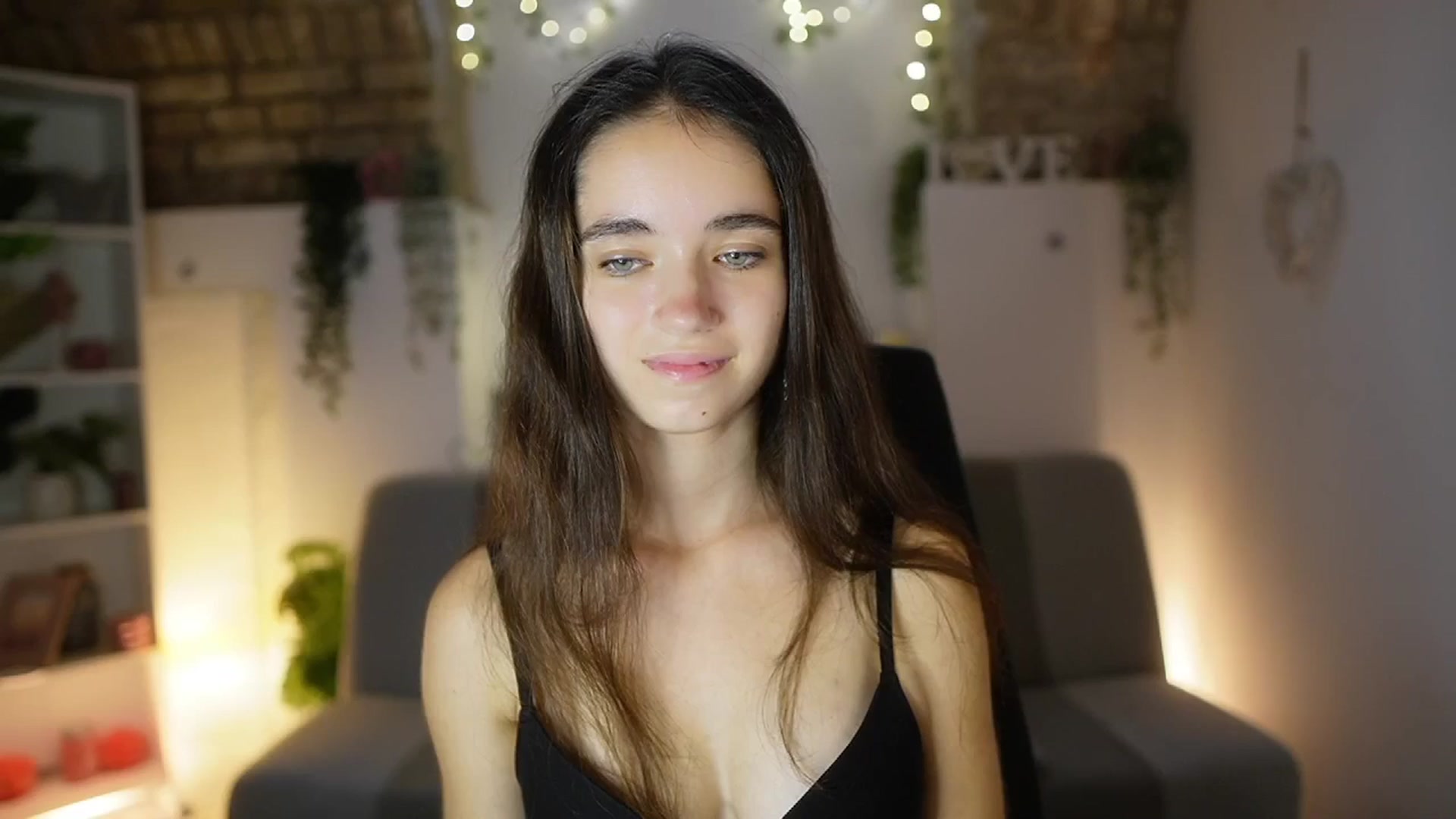 Gallery image thumbnail from Gia_Paige18's myfreecams stream on, 08/31/2025, 11:36 image 20 of 20