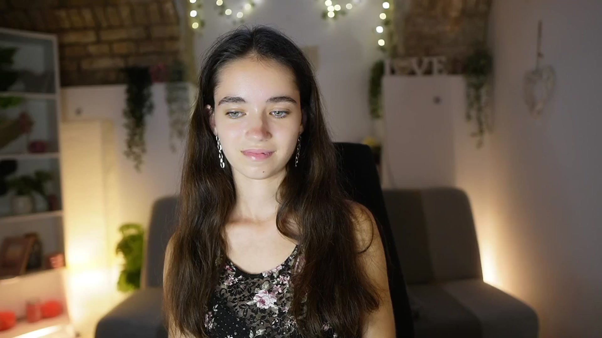Gallery image thumbnail from Gia_Paige18's myfreecams stream on, 08/31/2025, 15:31 image 17 of 20