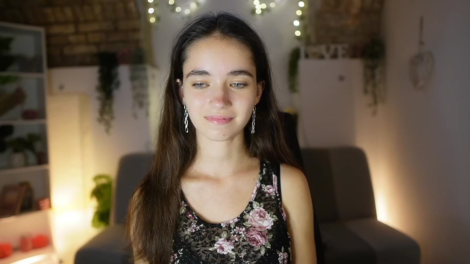 Gallery image thumbnail from Gia_Paige18's myfreecams stream on, 08/31/2025, 15:31 image 10 of 20