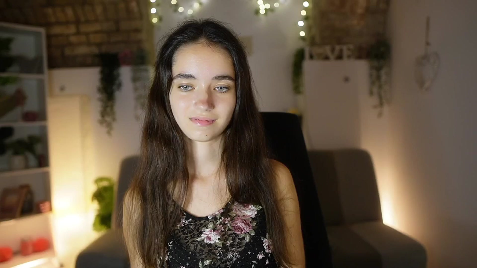 Gallery image thumbnail from Gia_Paige18's myfreecams stream on, 08/31/2025, 17:48 image 17 of 20