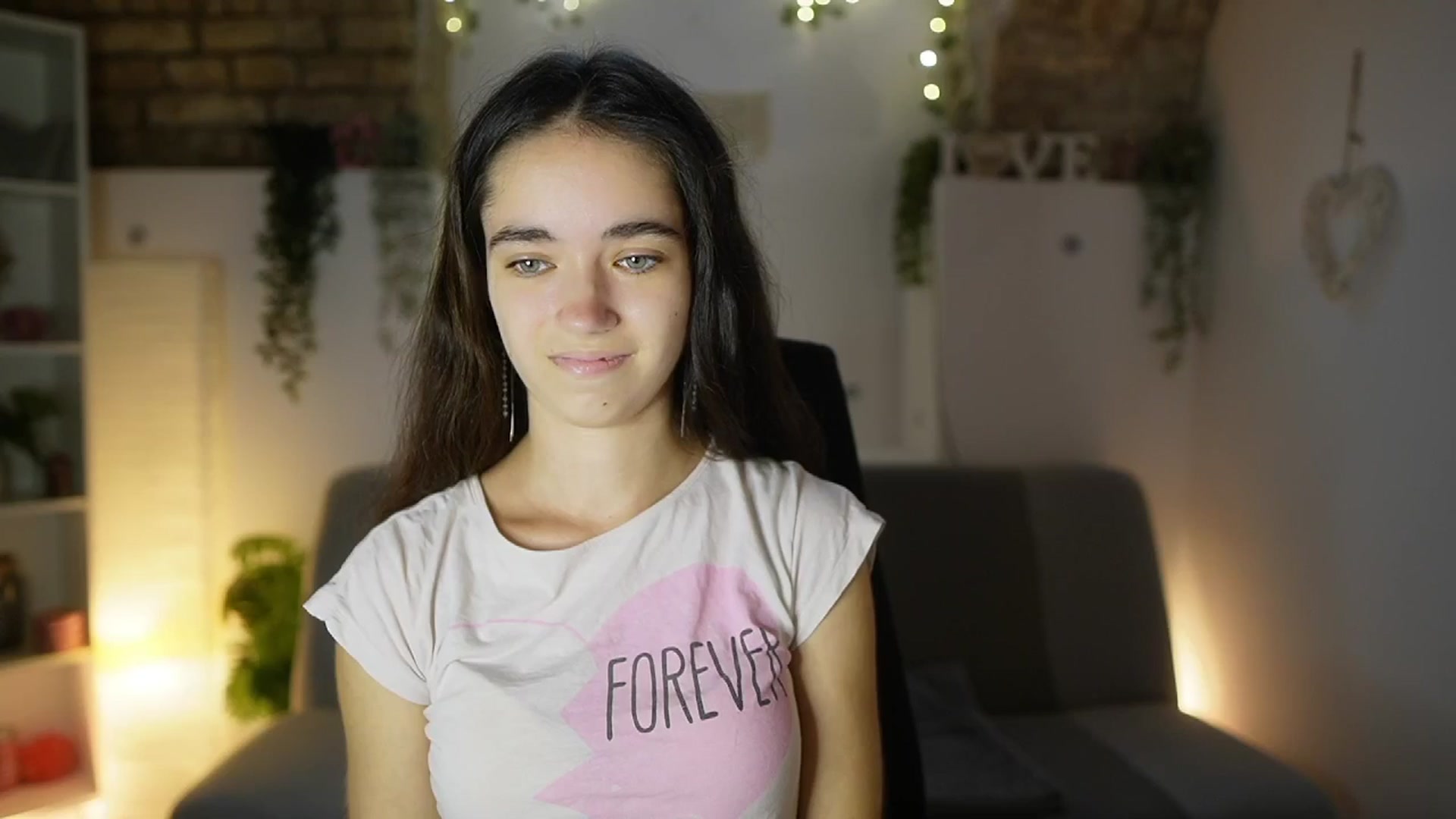 Gallery image thumbnail from Gia_Paige18's myfreecams stream on, 09/02/2025, 09:12 image 18 of 20