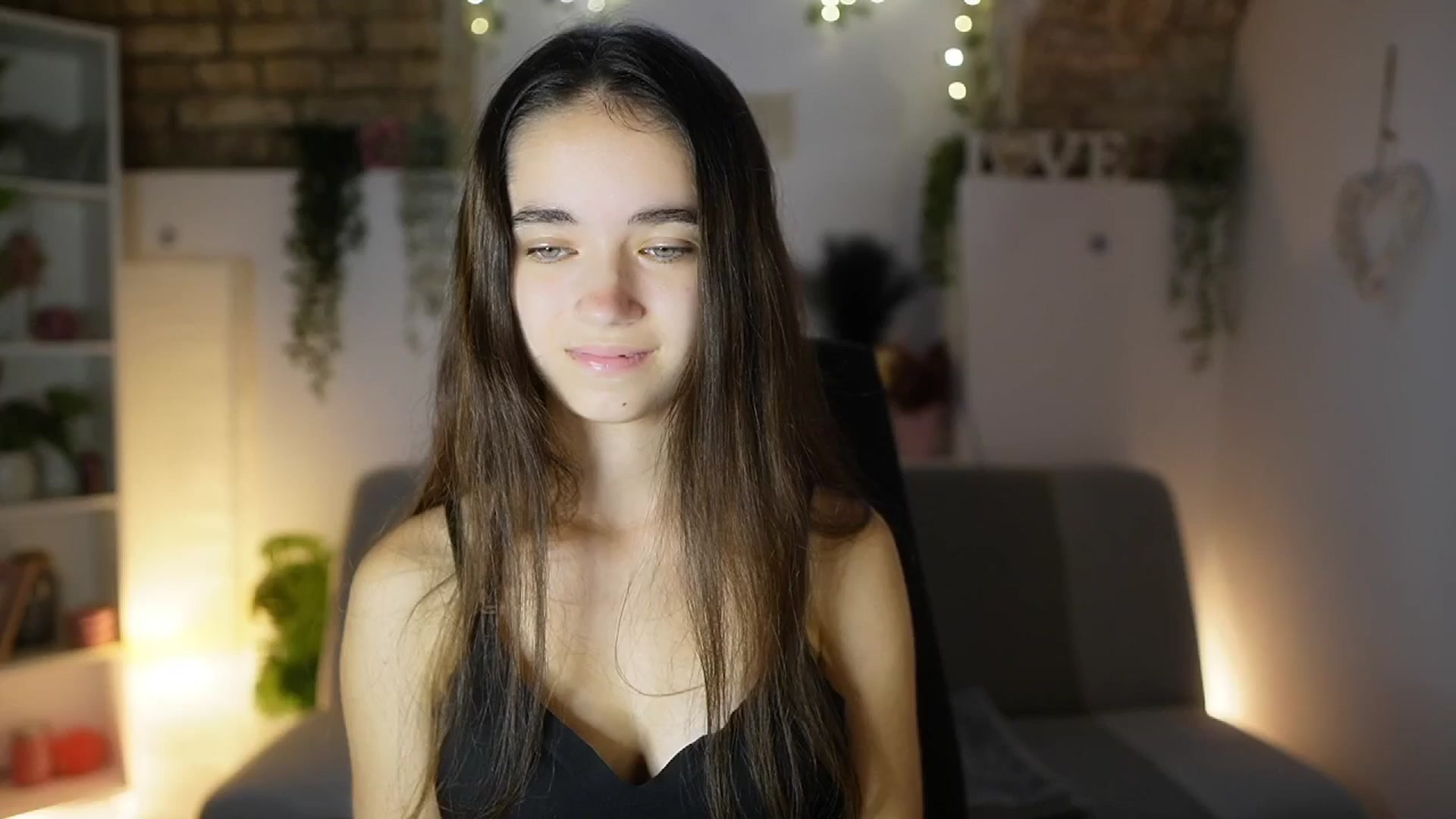 Gallery image thumbnail from Gia_Paige18's myfreecams stream on, 09/03/2025, 10:05 image 12 of 20