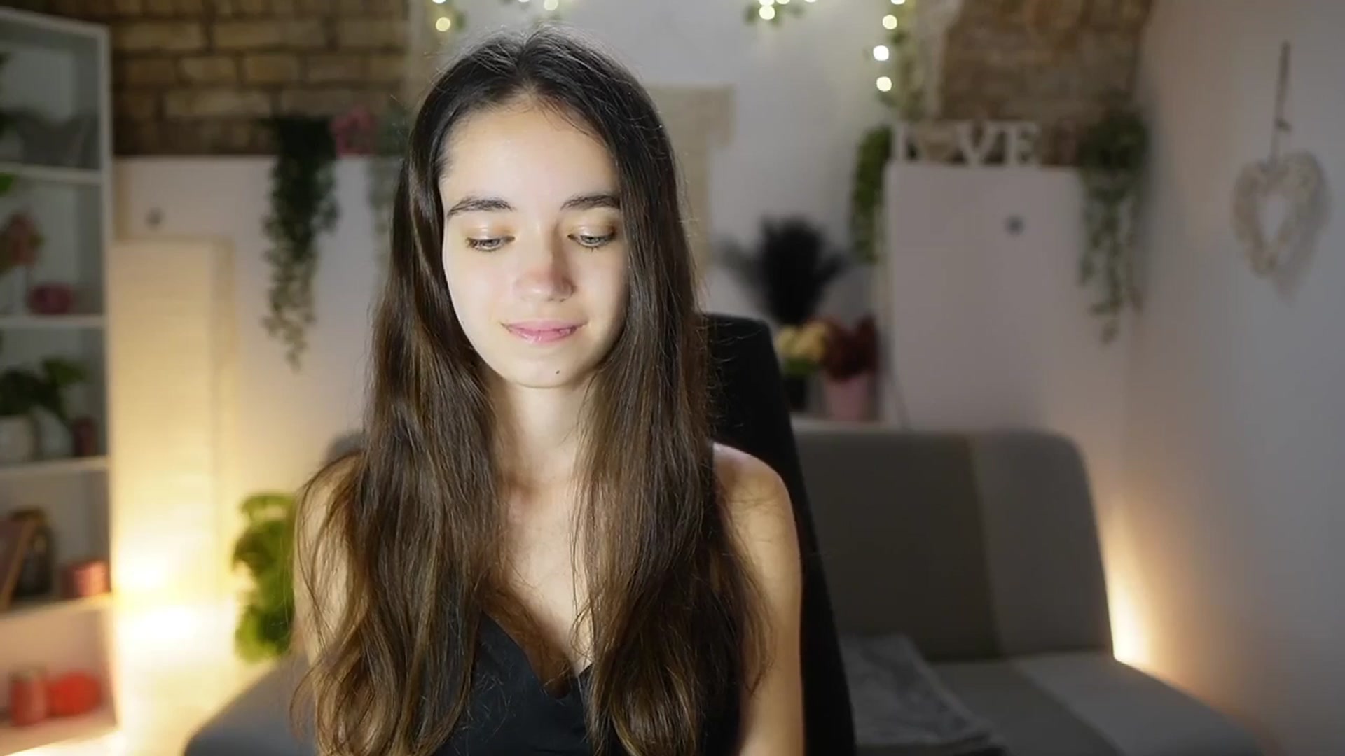 Gallery image thumbnail from Gia_Paige18's myfreecams stream on, 09/03/2025, 12:52 image 15 of 20