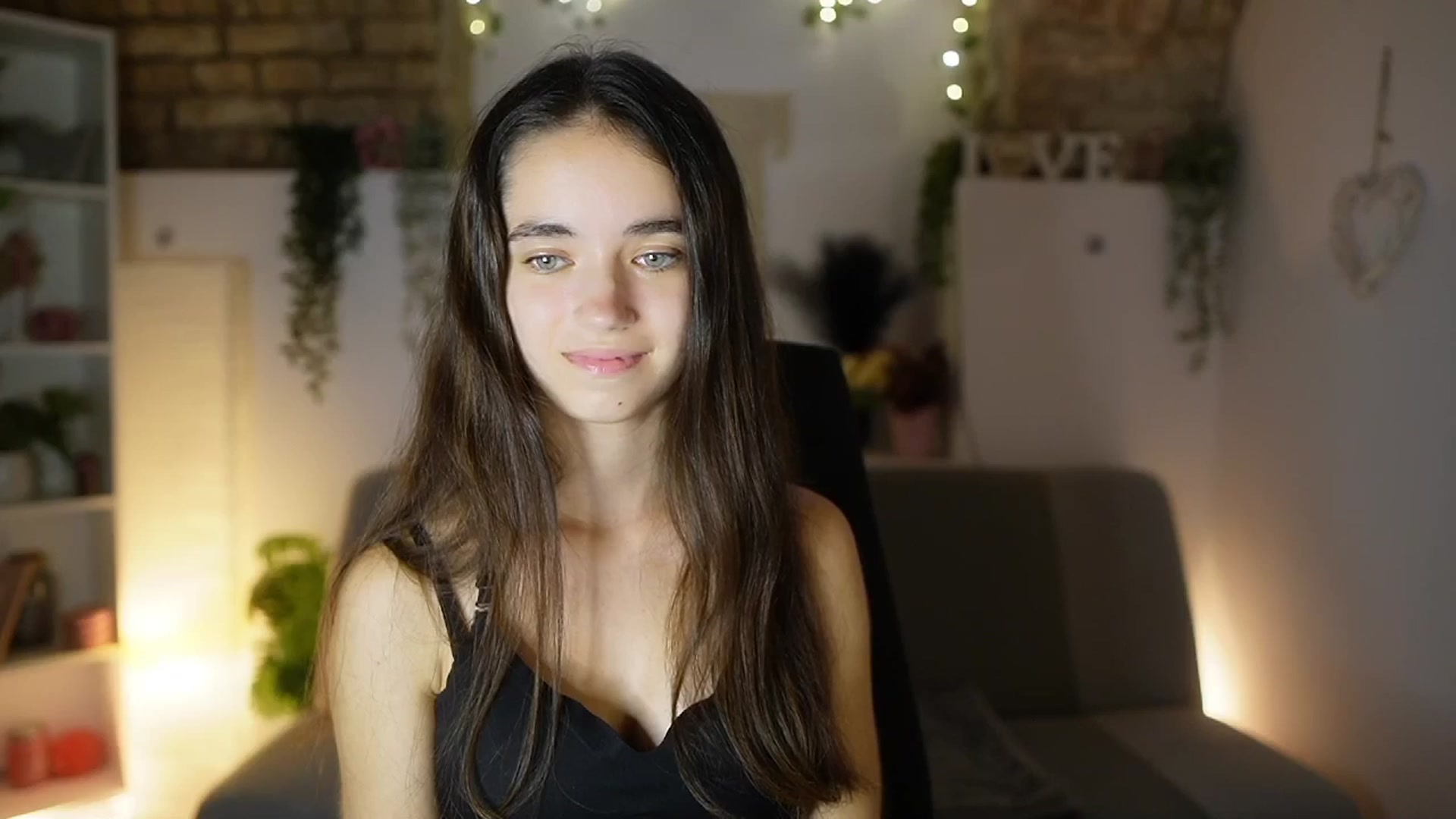 Gallery image thumbnail from Gia_Paige18's myfreecams stream on, 09/03/2025, 16:55 image 19 of 20