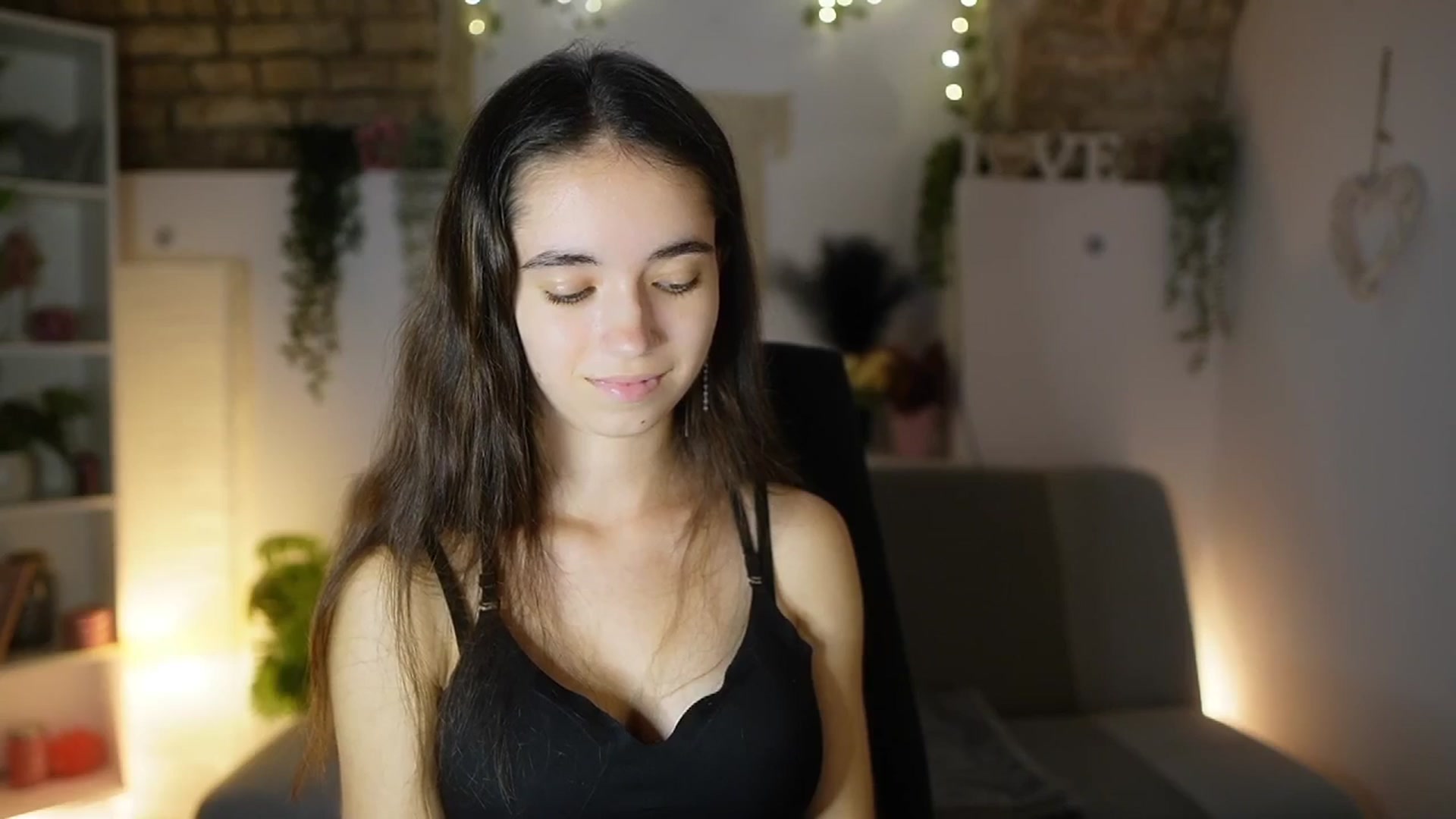 Gallery image thumbnail from Gia_Paige18's myfreecams stream on, 09/03/2025, 16:55 image 12 of 20