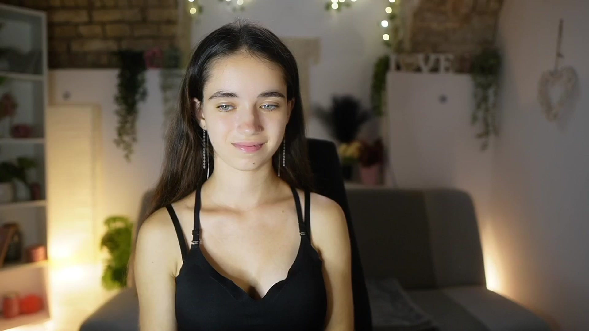 Gallery image thumbnail from Gia_Paige18's myfreecams stream on, 09/03/2025, 16:55 image 10 of 20