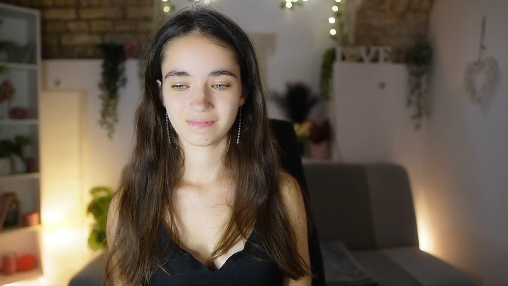 Gallery image thumbnail from Gia_Paige18's myfreecams stream on, 09/03/2025, 16:55 image 5 of 20