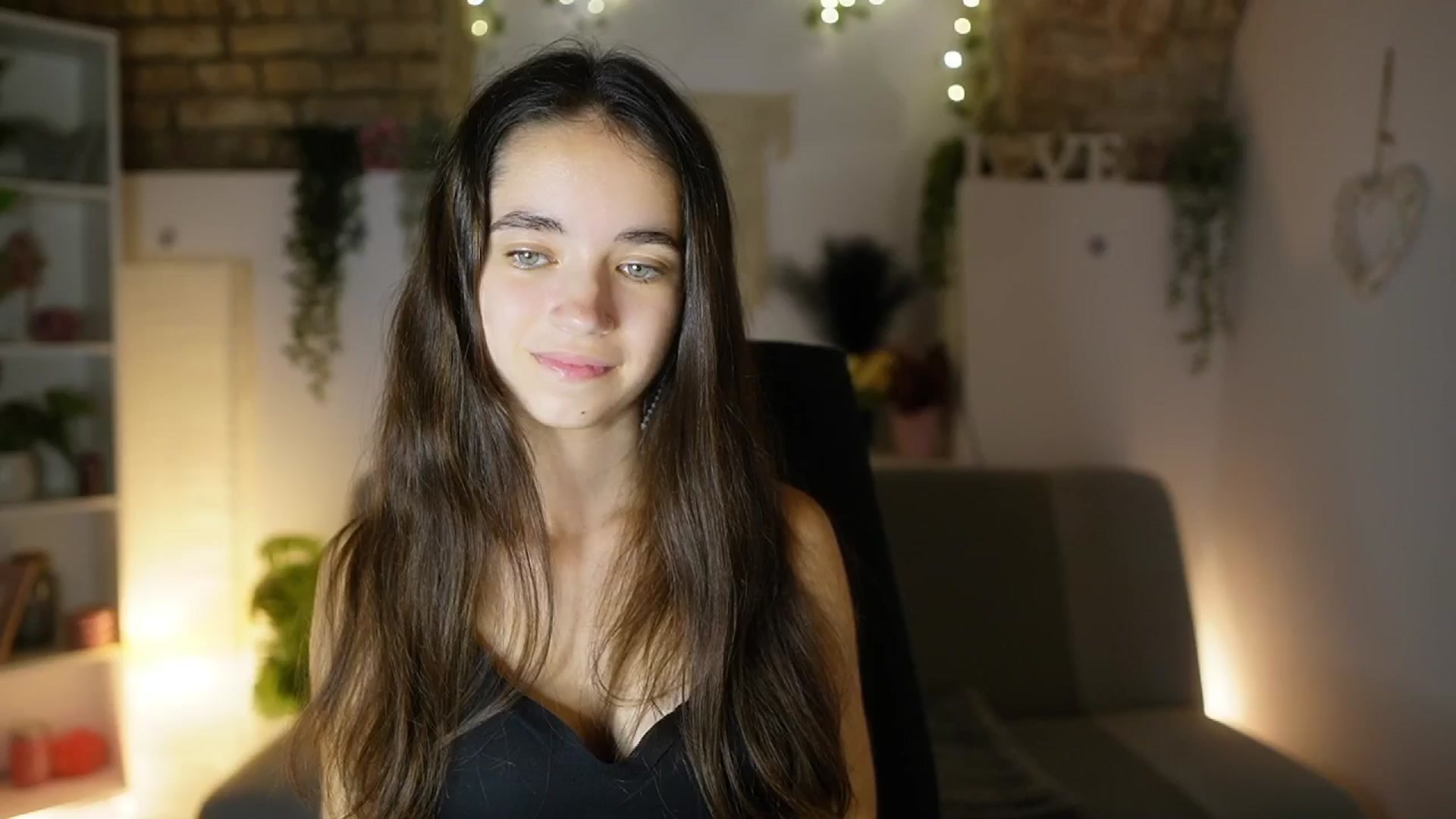 Gallery image thumbnail from Gia_Paige18's myfreecams stream on, 09/03/2025, 17:57 image 18 of 20