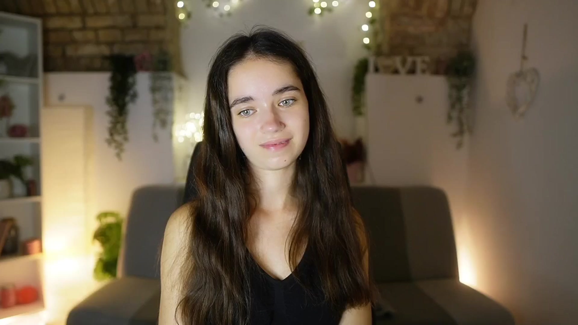 Gallery image thumbnail from Gia_Paige18's myfreecams stream on, 09/07/2025, 17:48 image 9 of 20